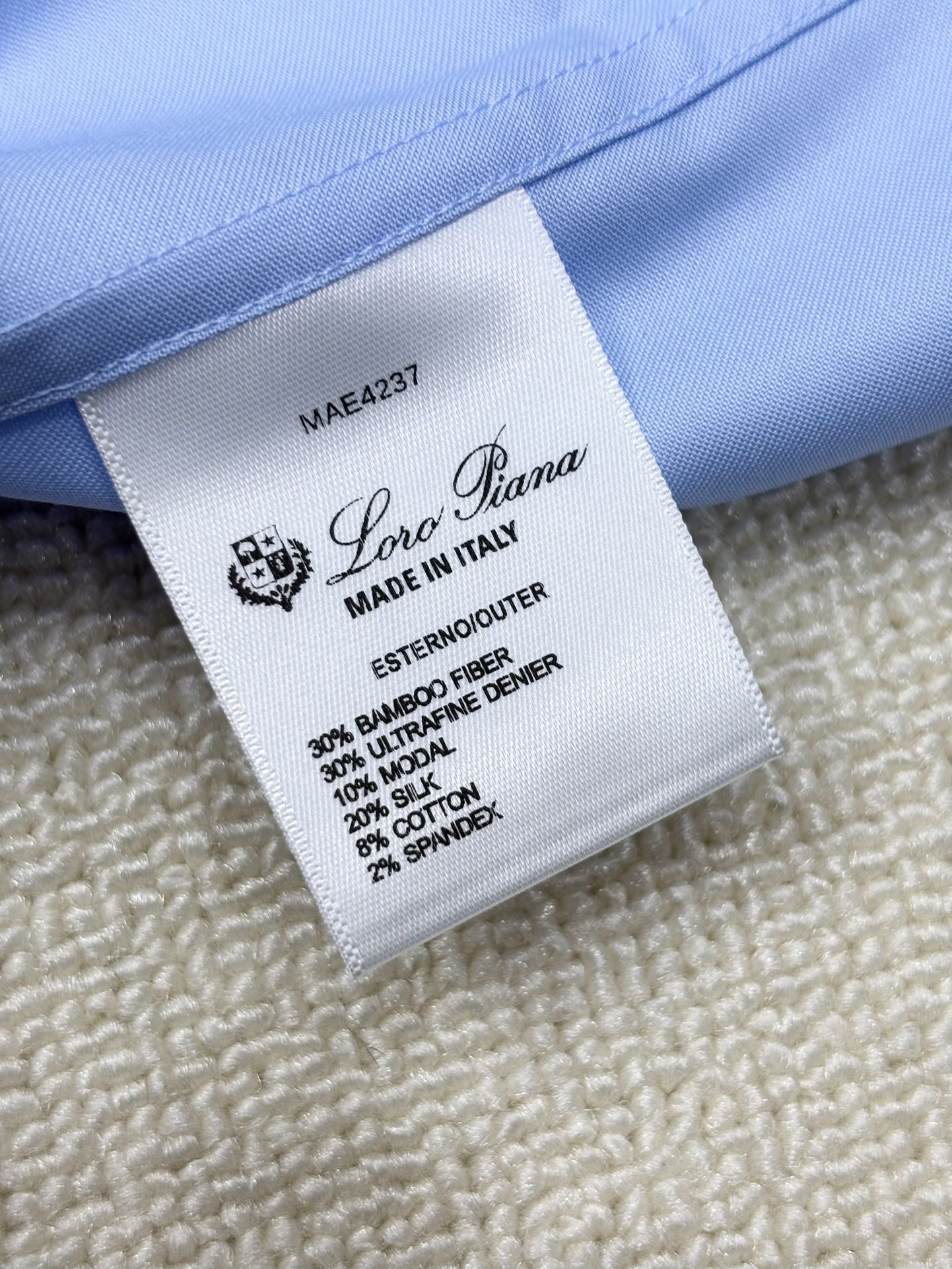 强势上新，新款不断！！！新款衬衫，高级面料高级做工，顶级品质！！！S一XXLS穿125左右m穿140左右