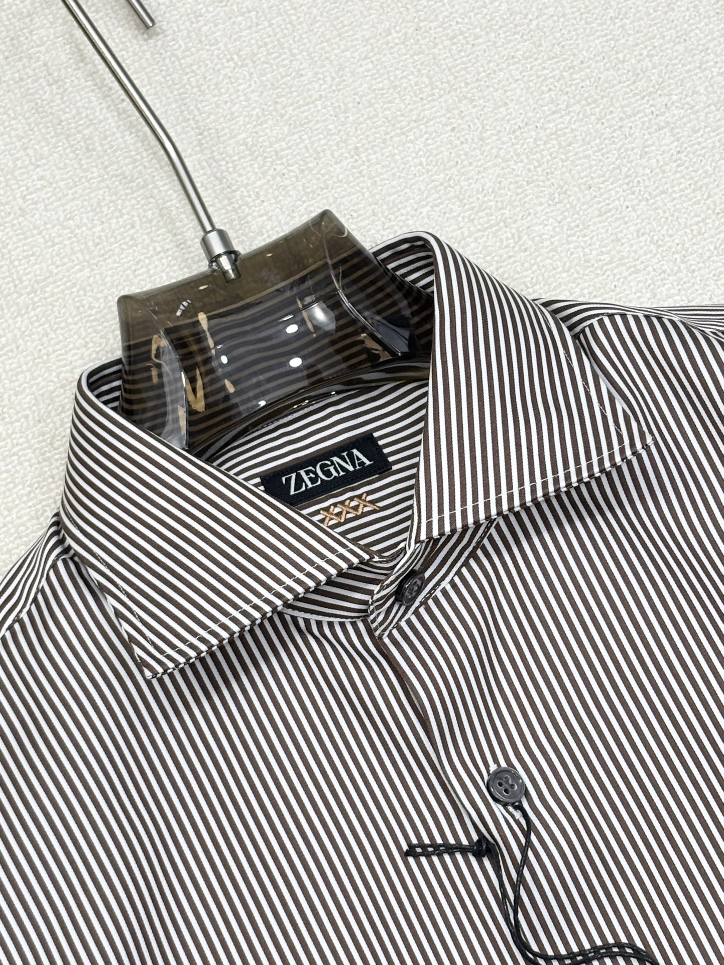 强势上新，新款不断！！！新款衬衫，高级面料高级做工，顶级品质！！！S一XXLS穿125左右m穿140左右