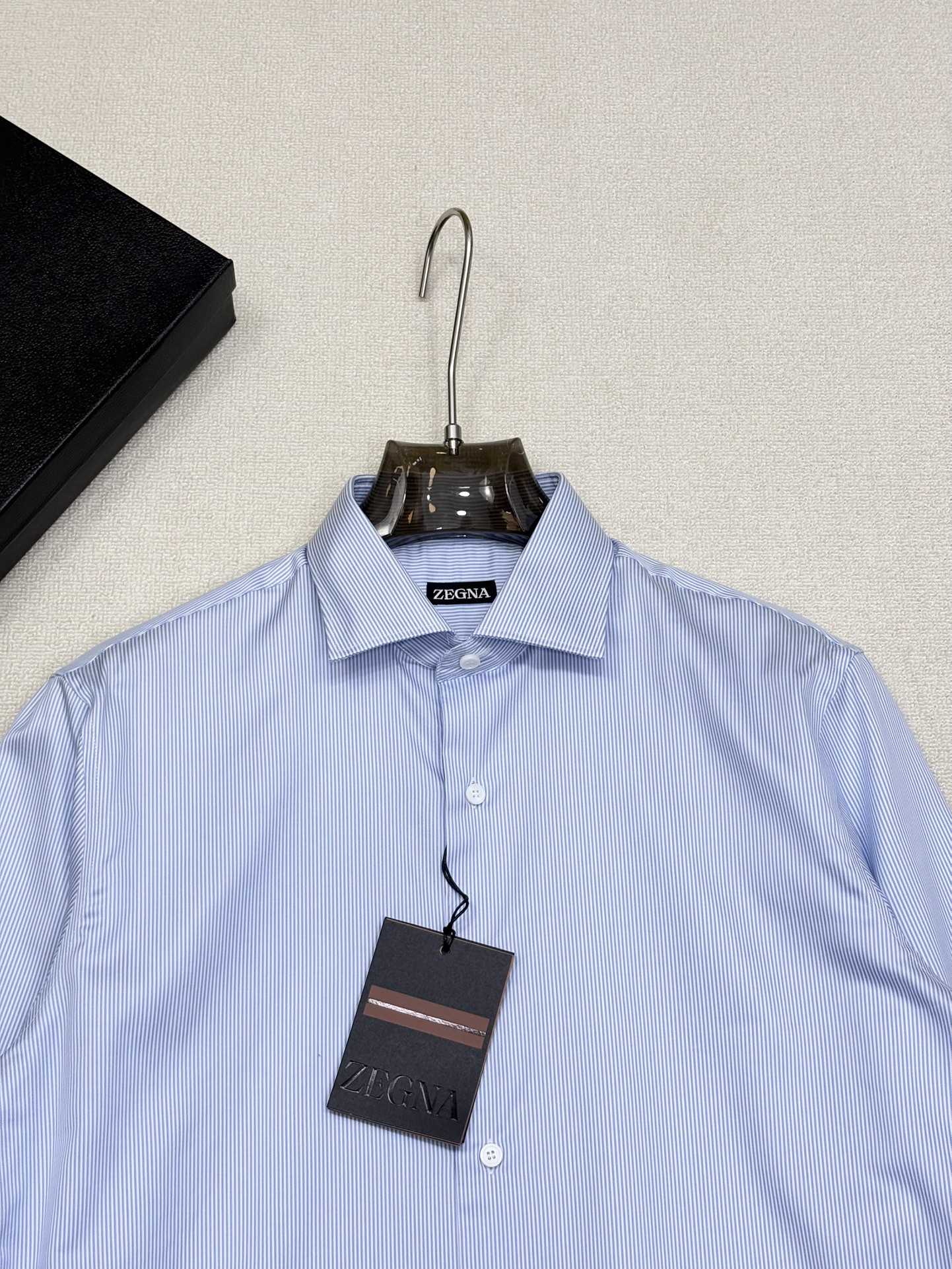 强势上新，新款不断！！！新款衬衫，高级面料高级做工，顶级品质！！！S一XXLS穿125左右m穿140左右