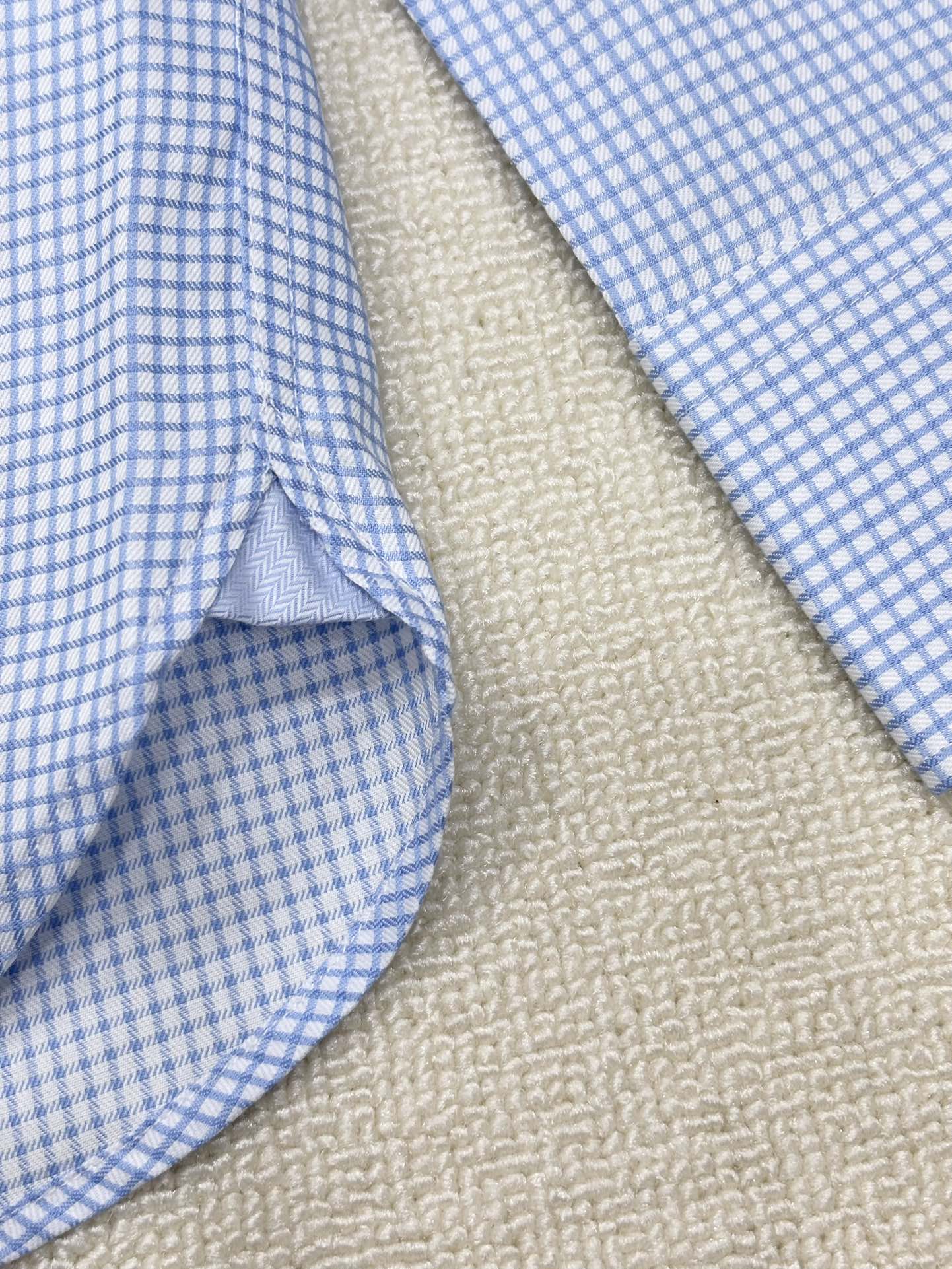 强势上新，新款不断！！！新款衬衫，高级面料高级做工，顶级品质！！！S一XXLS穿125左右m穿140左右