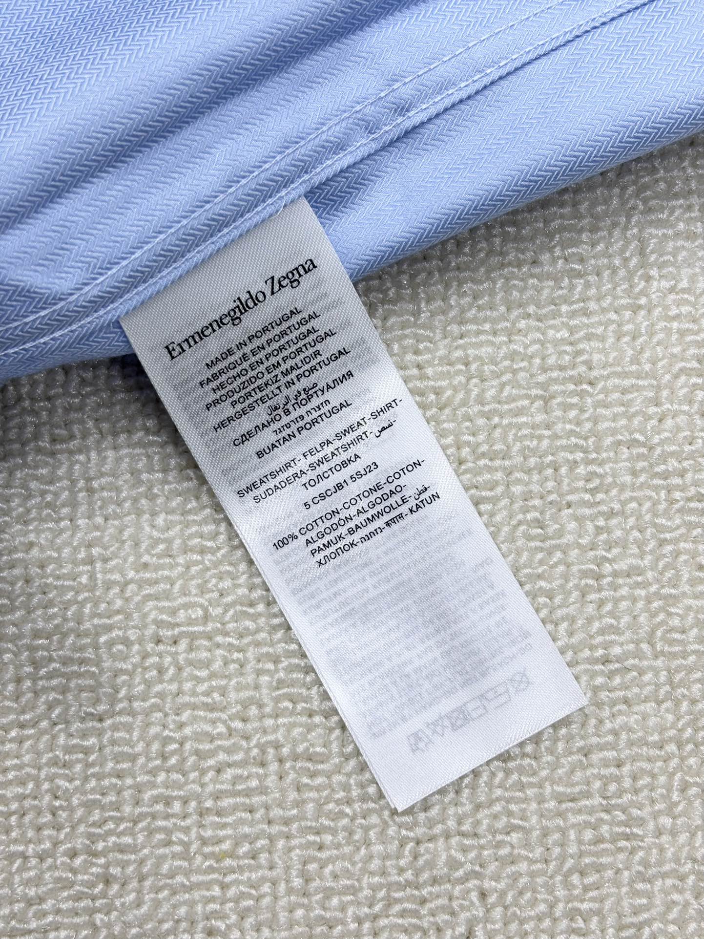 强势上新，新款不断！！！新款衬衫，高级面料高级做工，顶级品质！！！S一XXLS穿125左右m穿140左右