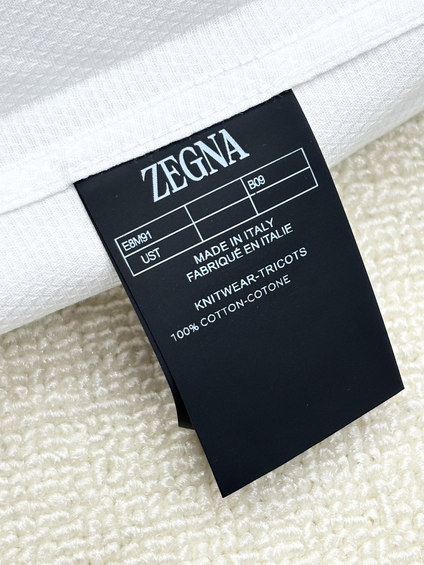 强势上新，新款不断！！！新款衬衫，高级面料高级做工，顶级品质！！！S一XXLS穿125左右m穿140左右