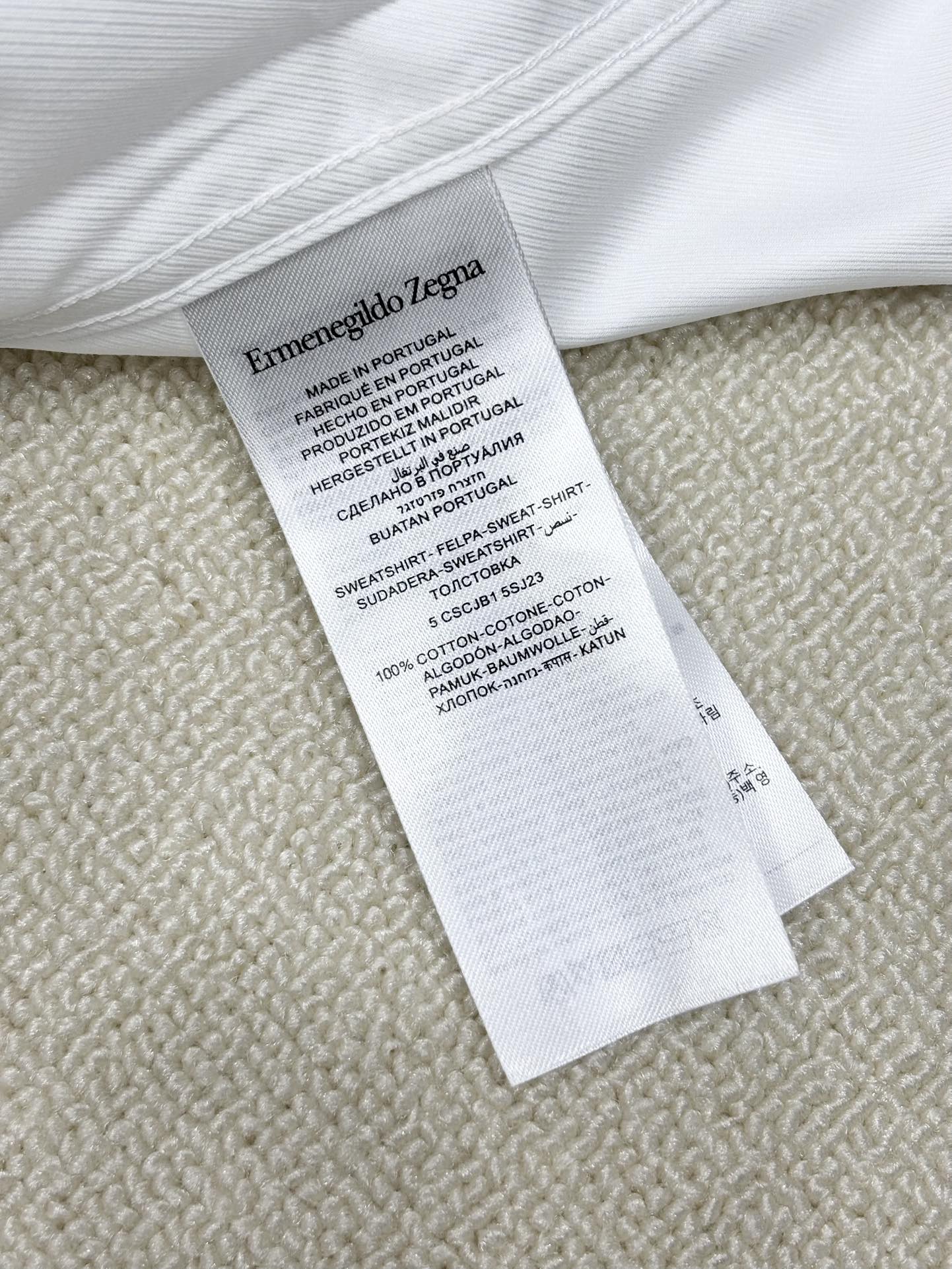 强势上新，新款不断！！！新款衬衫，高级面料高级做工，顶级品质！！！S一XXLS穿125左右m穿140左右