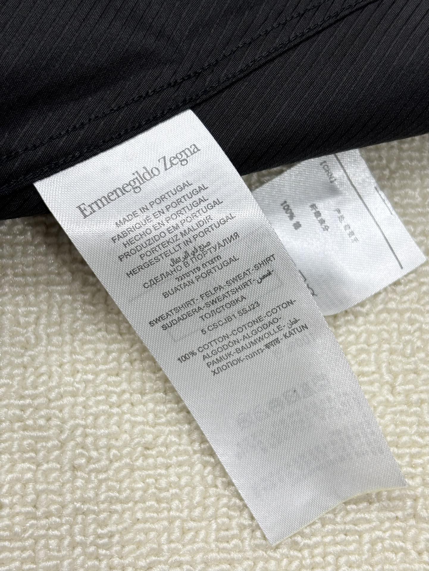 强势上新，新款不断！！！新款衬衫，高级面料高级做工，顶级品质！！！S一XXLS穿125左右m穿140左右