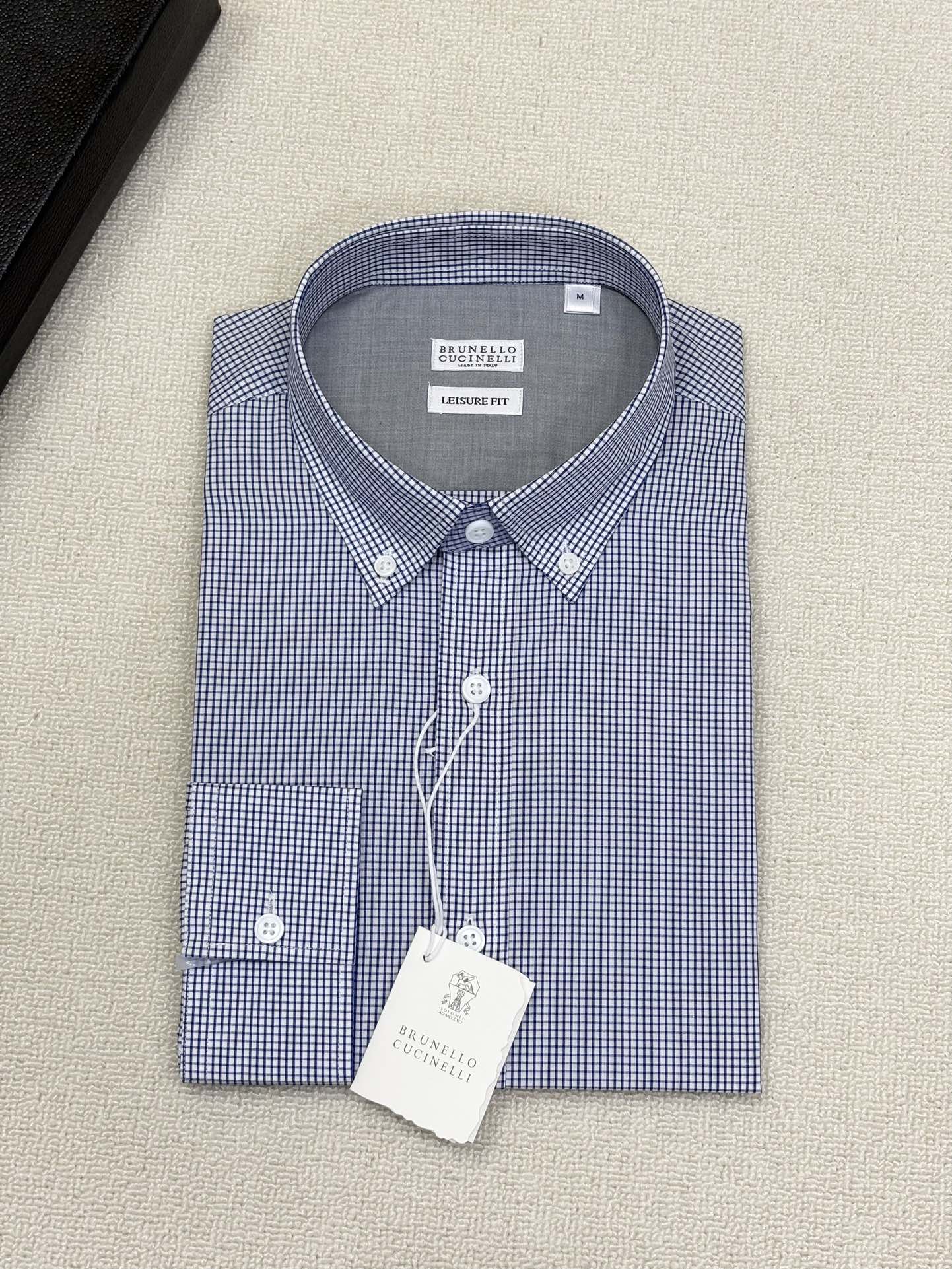 强势上新，新款不断！！！新款衬衫，高级面料高级做工，顶级品质！！！S一XXLS穿125左右m穿140左右