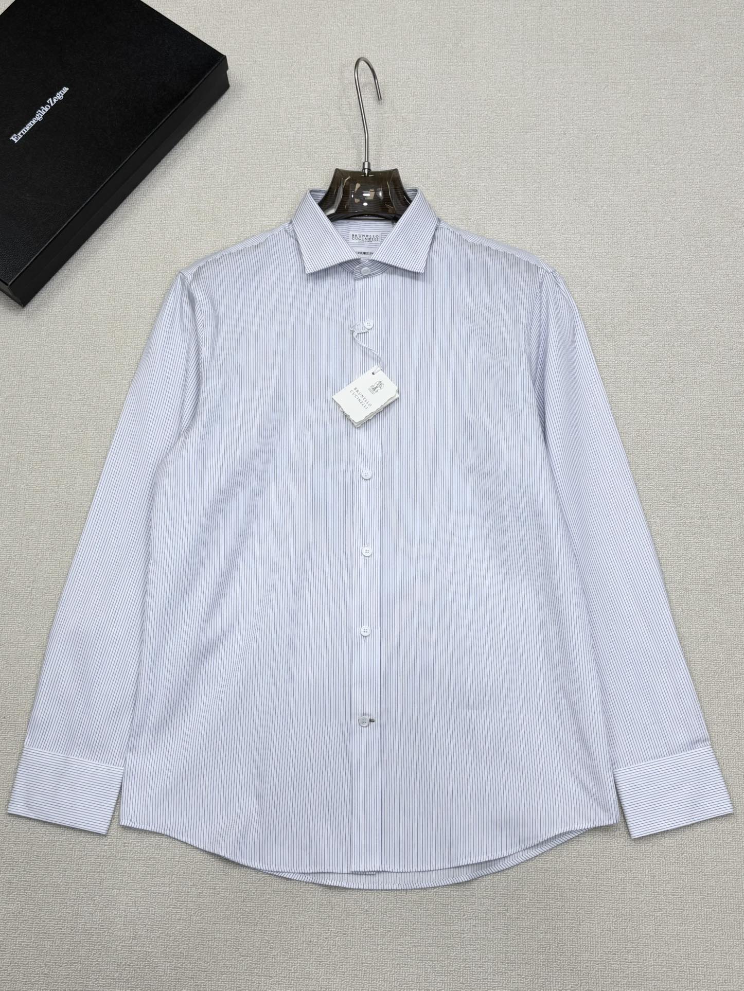 强势上新，新款不断！！！新款衬衫，高级面料高级做工，顶级品质！！！S一XXLS穿125左右m穿140左右