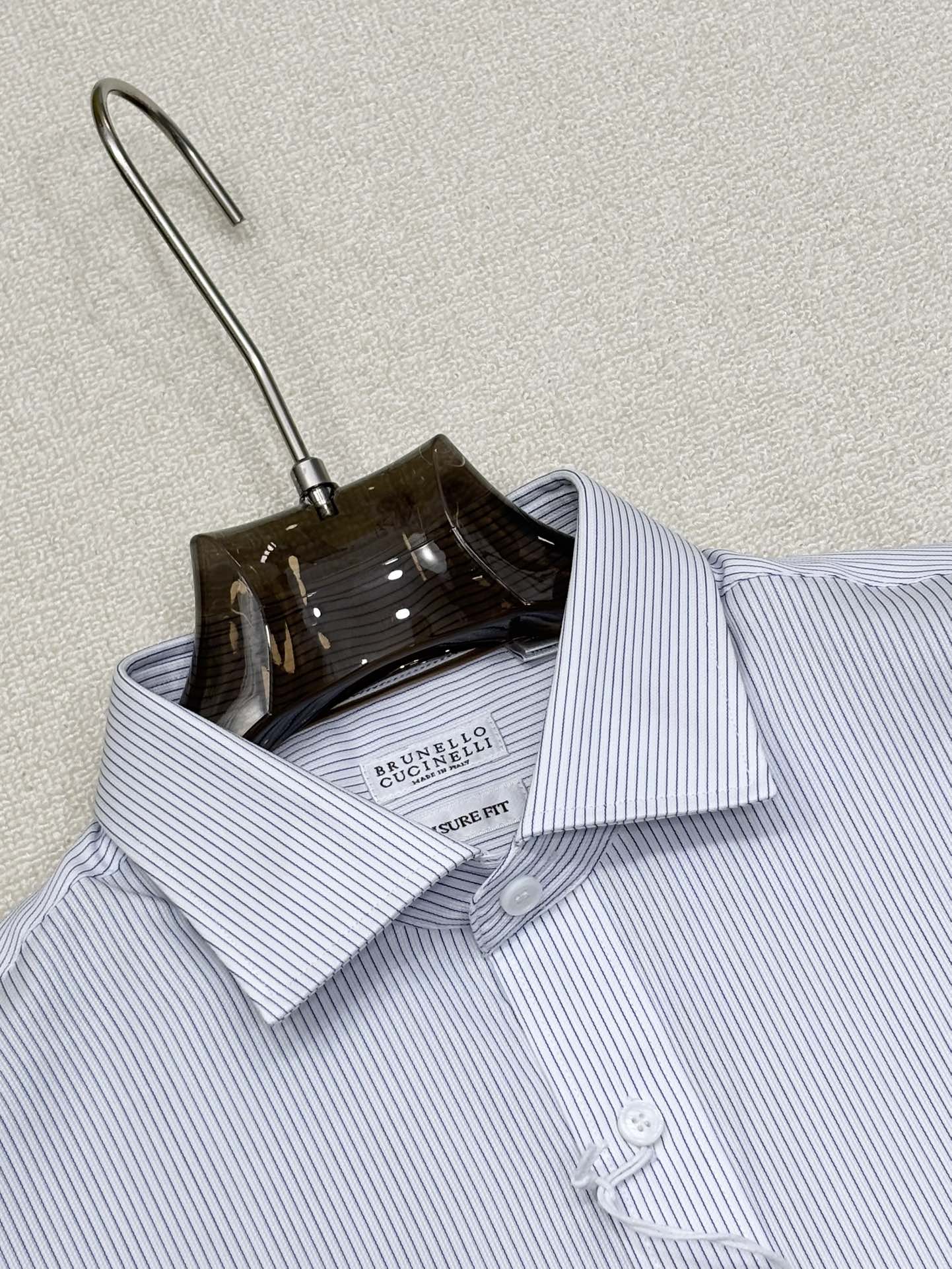 强势上新，新款不断！！！新款衬衫，高级面料高级做工，顶级品质！！！S一XXLS穿125左右m穿140左右