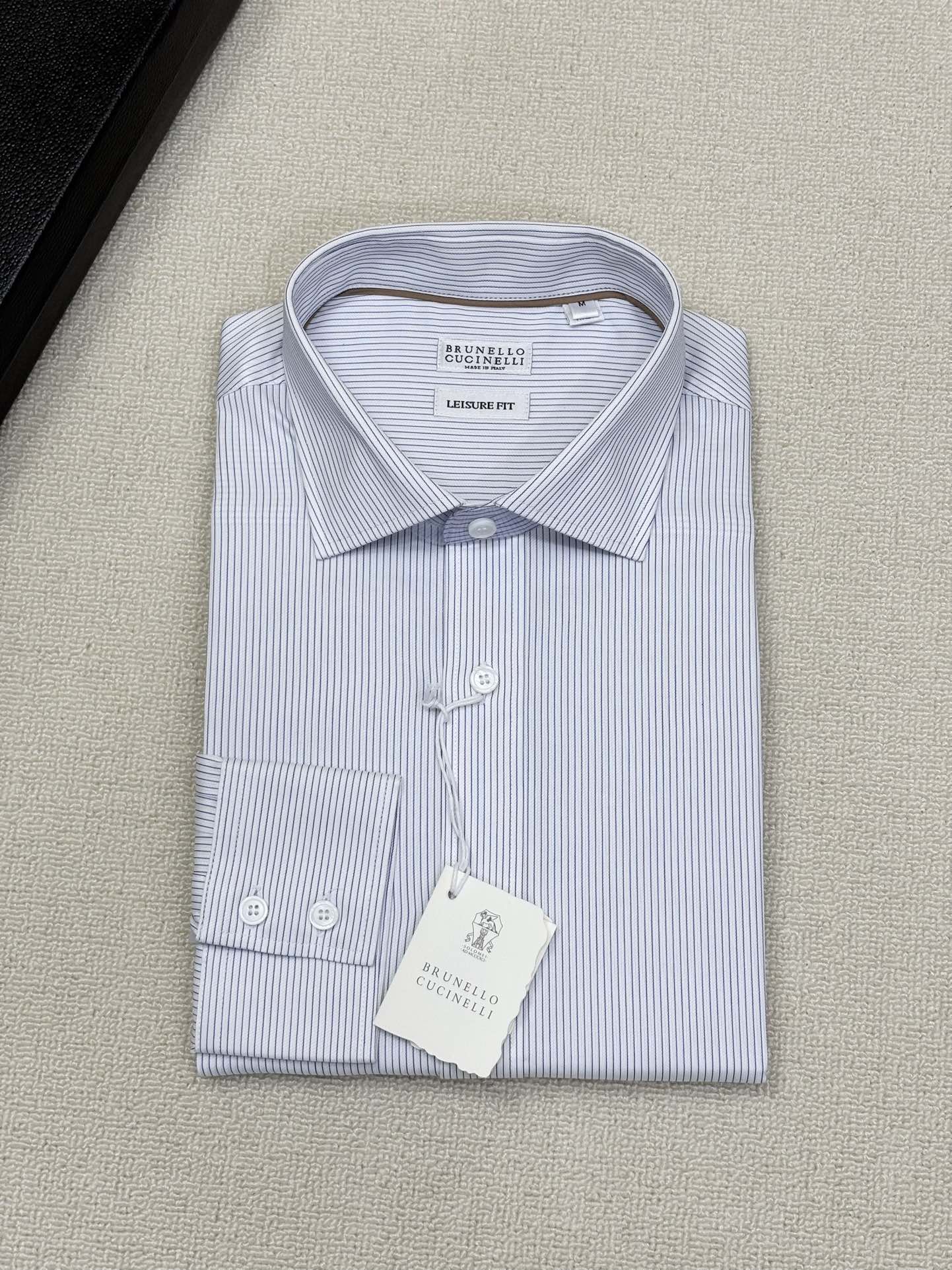 强势上新，新款不断！！！新款衬衫，高级面料高级做工，顶级品质！！！S一XXLS穿125左右m穿140左右