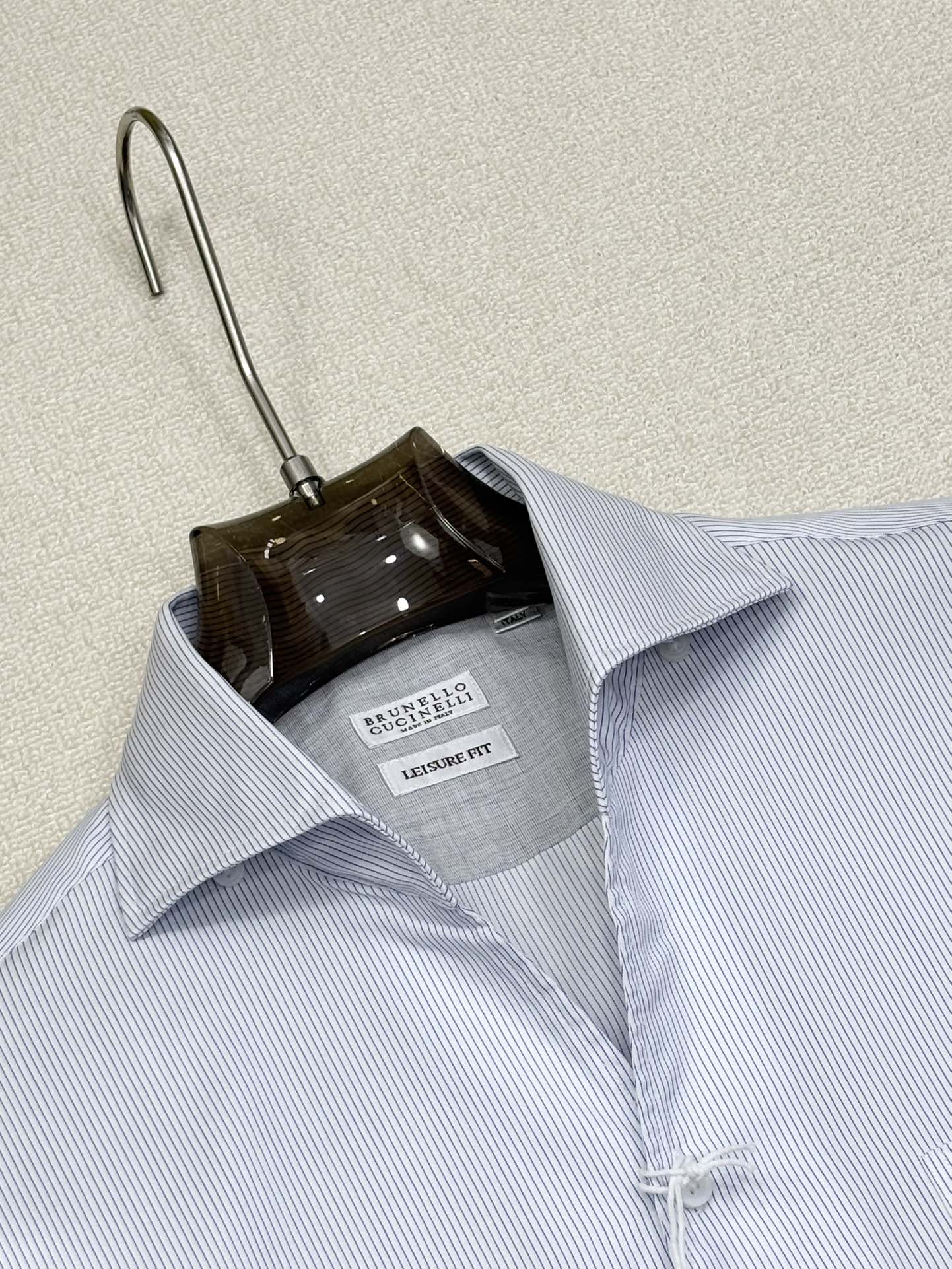 强势上新，新款不断！！！新款衬衫，高级面料高级做工，顶级品质！！！S一XXLS穿125左右m穿140左右