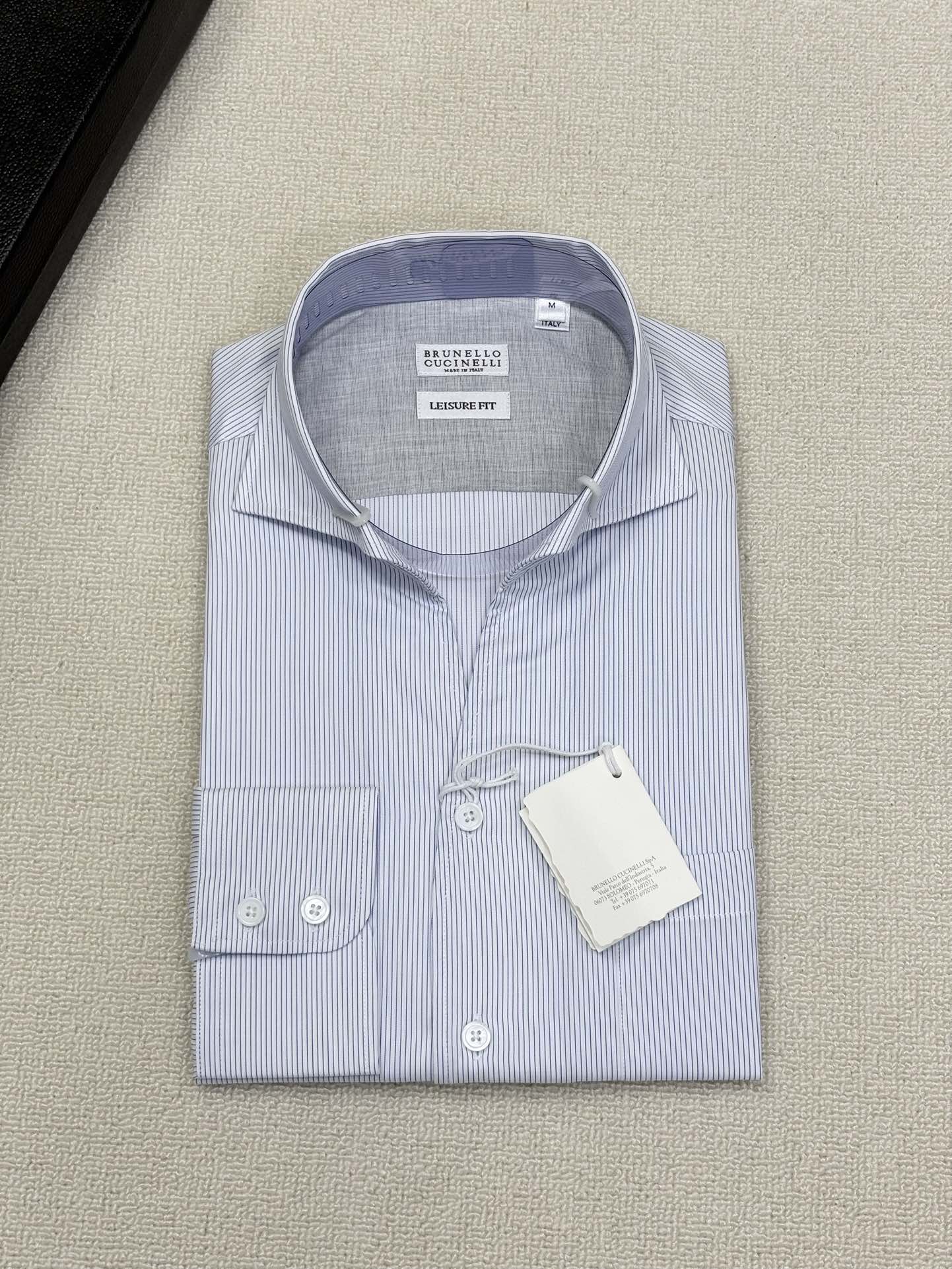 强势上新，新款不断！！！新款衬衫，高级面料高级做工，顶级品质！！！S一XXLS穿125左右m穿140左右