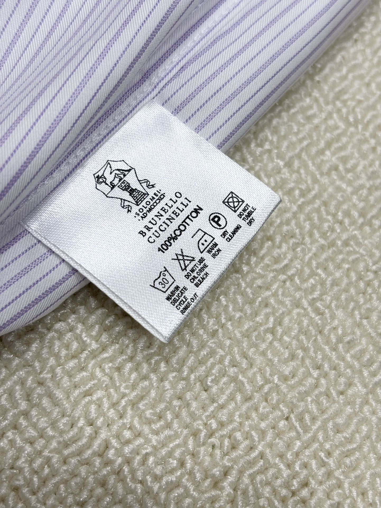 强势上新，新款不断！！！新款衬衫，高级面料高级做工，顶级品质！！！S一XXLS穿125左右m穿140左右