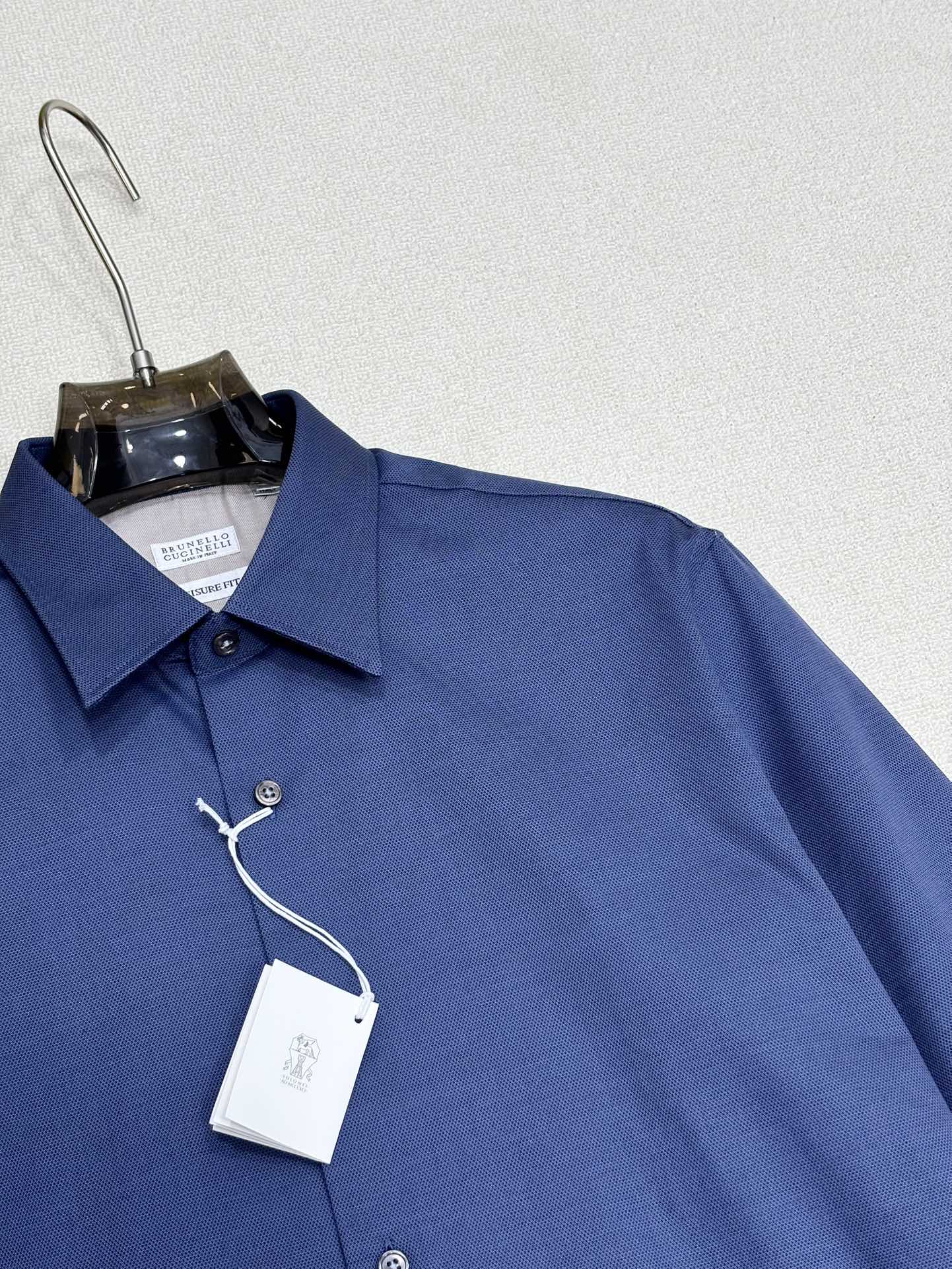 强势上新，新款不断！！！新款衬衫，高级面料高级做工，顶级品质！！！S一XXLS穿125左右m穿140左右