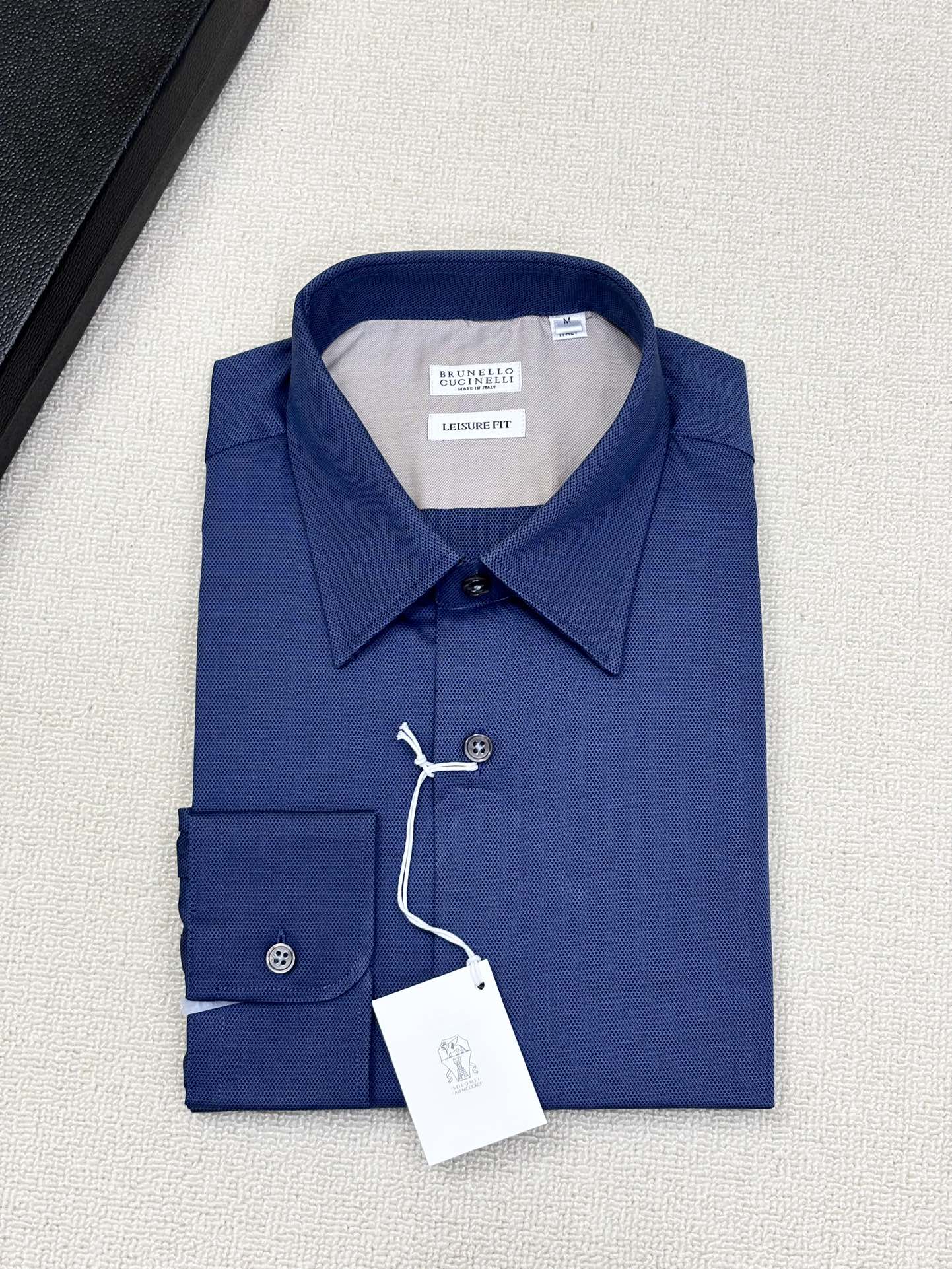 强势上新，新款不断！！！新款衬衫，高级面料高级做工，顶级品质！！！S一XXLS穿125左右m穿140左右