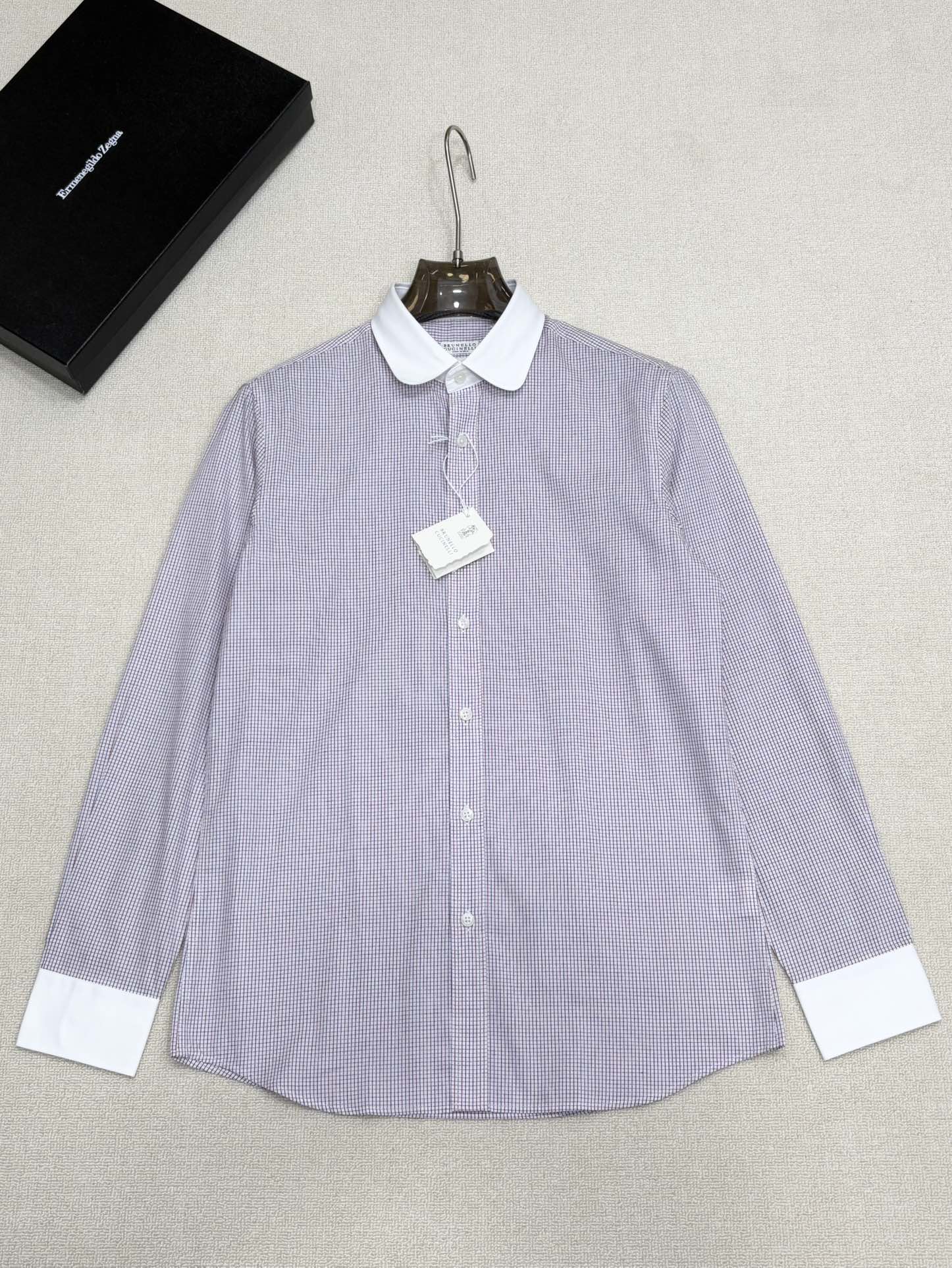 强势上新，新款不断！！！新款衬衫，高级面料高级做工，顶级品质！！！S一XXLS穿125左右m穿140左右