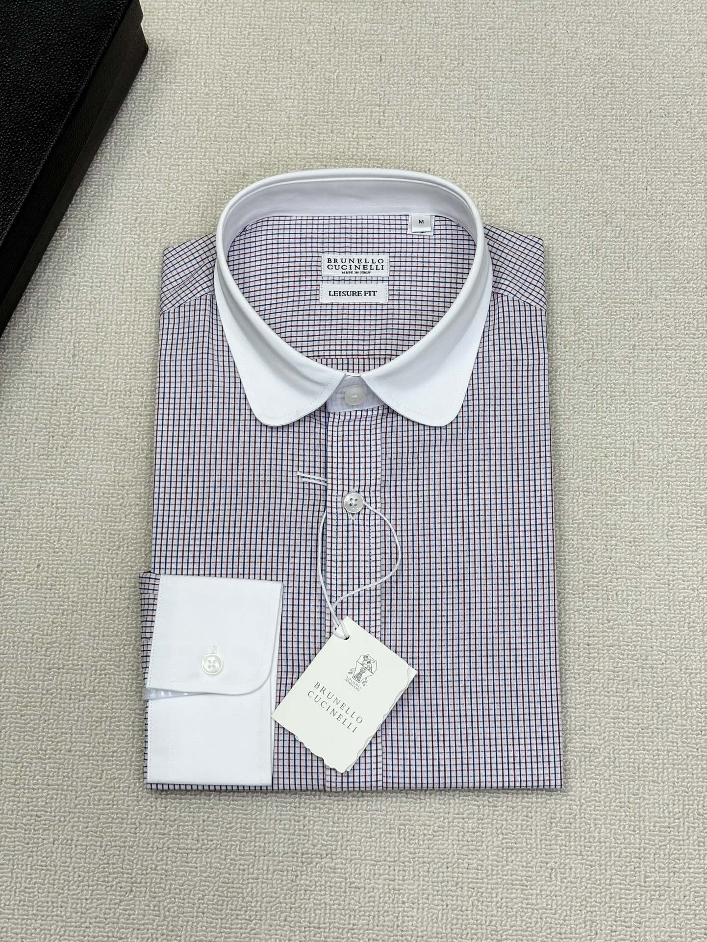 强势上新，新款不断！！！新款衬衫，高级面料高级做工，顶级品质！！！S一XXLS穿125左右m穿140左右