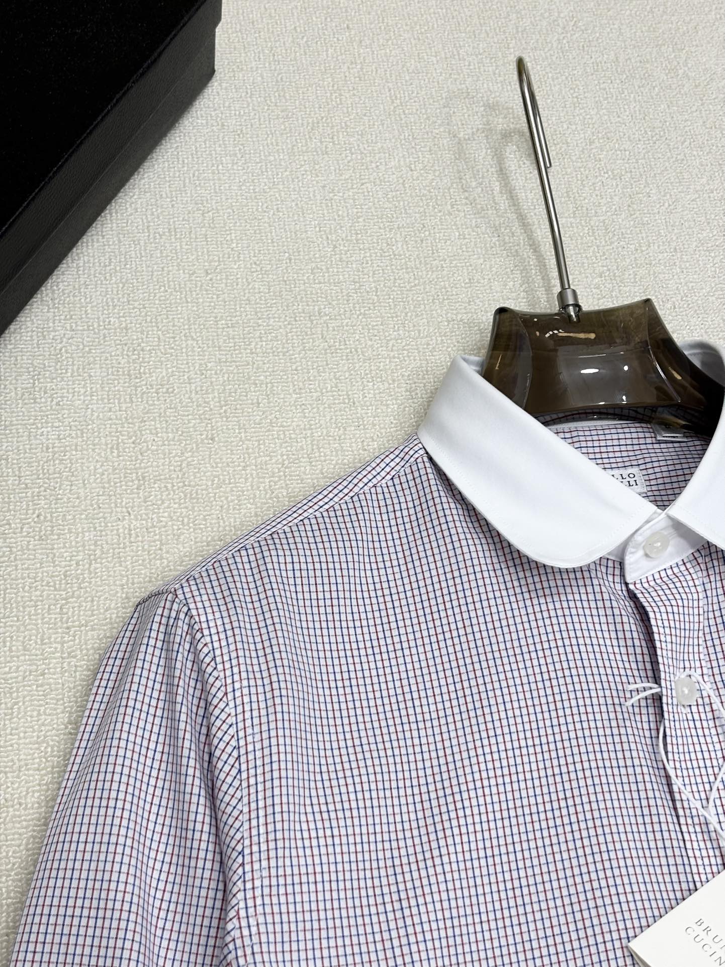 强势上新，新款不断！！！新款衬衫，高级面料高级做工，顶级品质！！！S一XXLS穿125左右m穿140左右