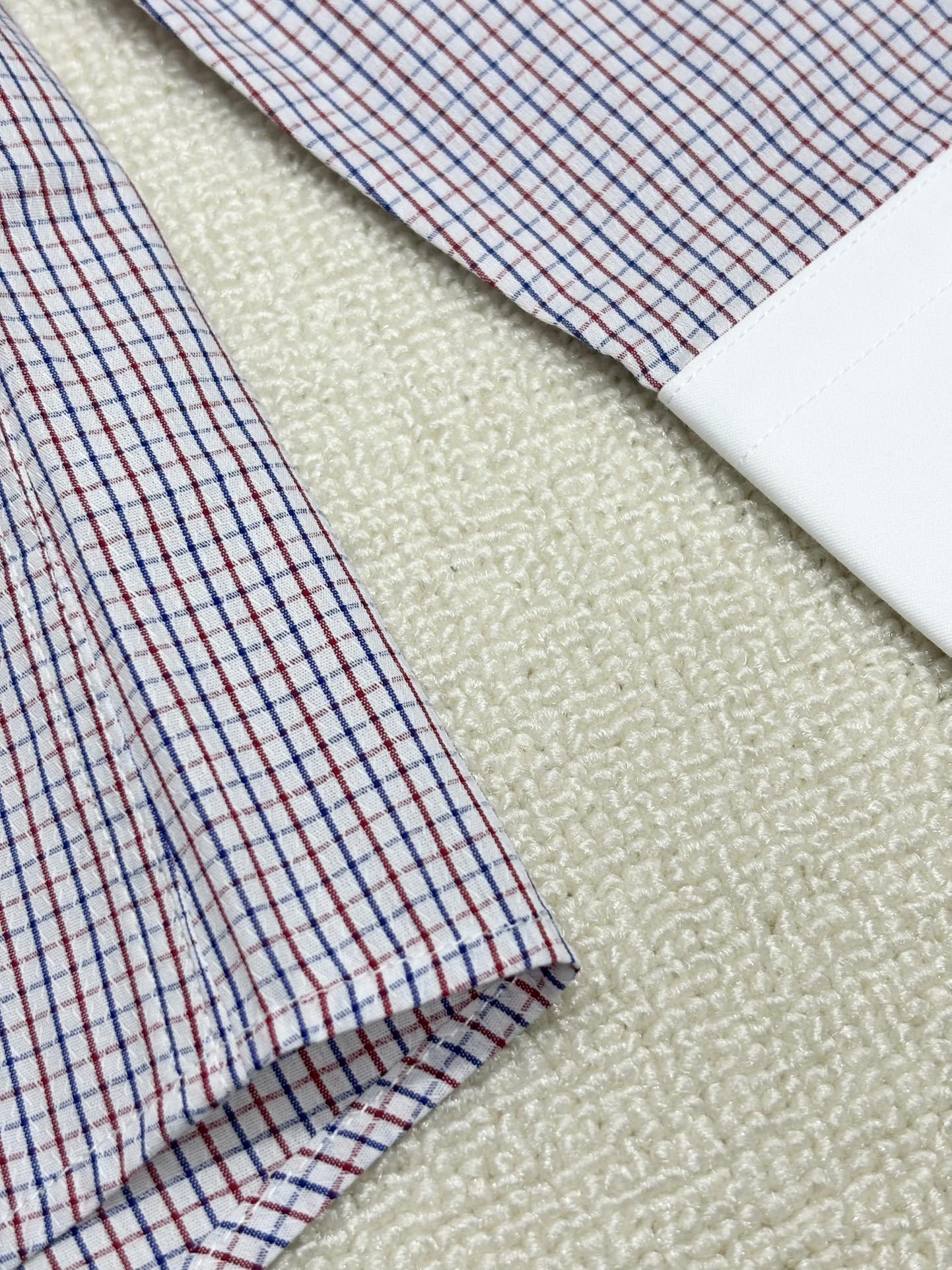 强势上新，新款不断！！！新款衬衫，高级面料高级做工，顶级品质！！！S一XXLS穿125左右m穿140左右