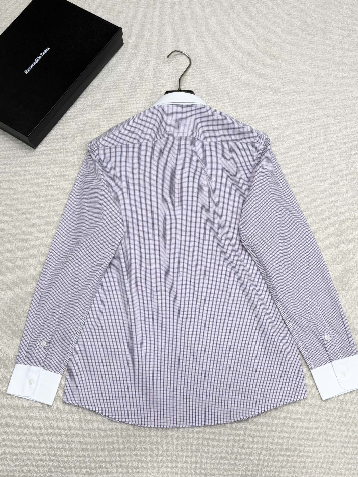 强势上新，新款不断！！！新款衬衫，高级面料高级做工，顶级品质！！！S一XXLS穿125左右m穿140左右