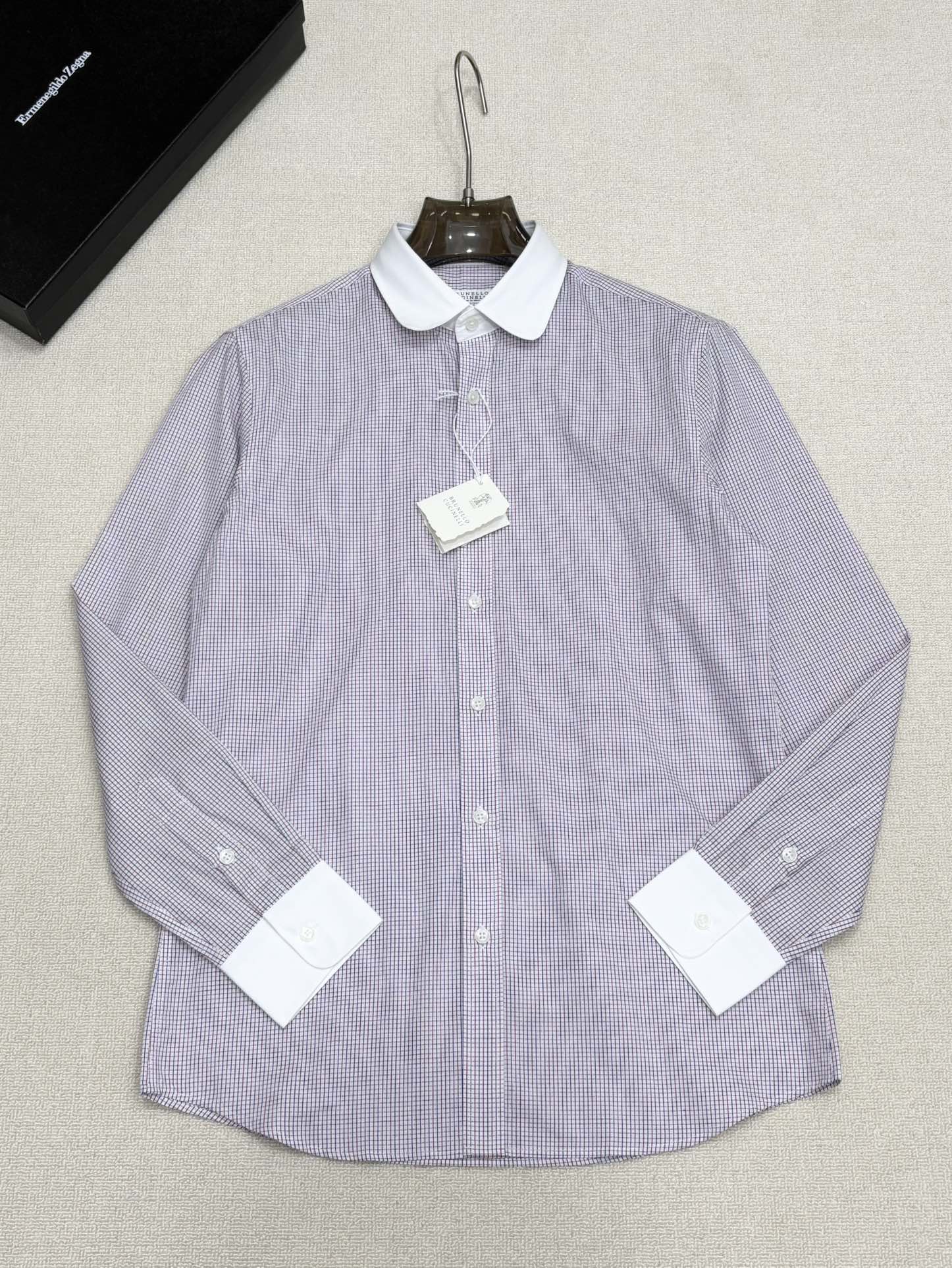 强势上新，新款不断！！！新款衬衫，高级面料高级做工，顶级品质！！！S一XXLS穿125左右m穿140左右