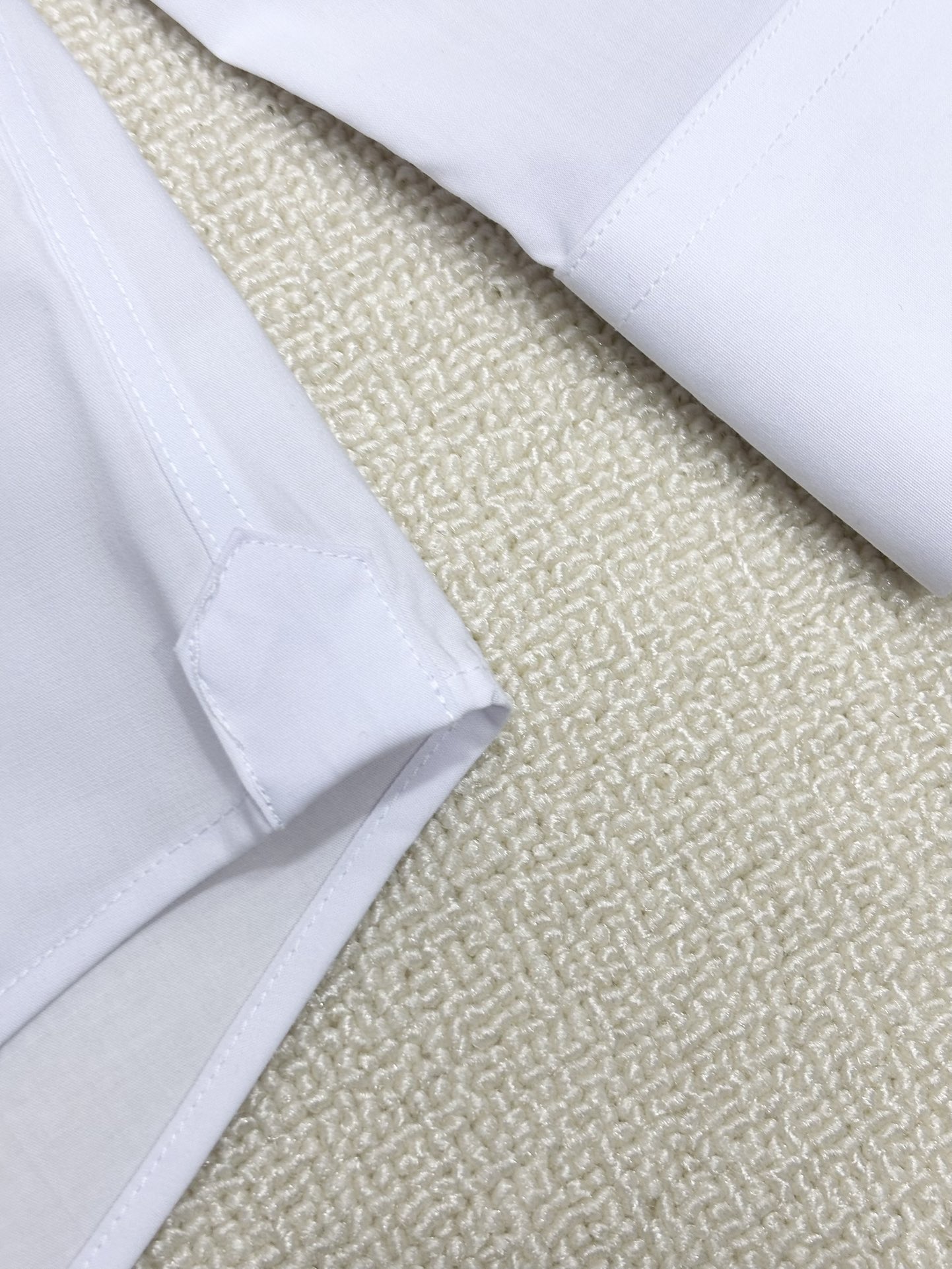 强势上新，新款不断！！！新款衬衫，高级面料高级做工，顶级品质！！！S一XXLS穿125左右m穿140左右