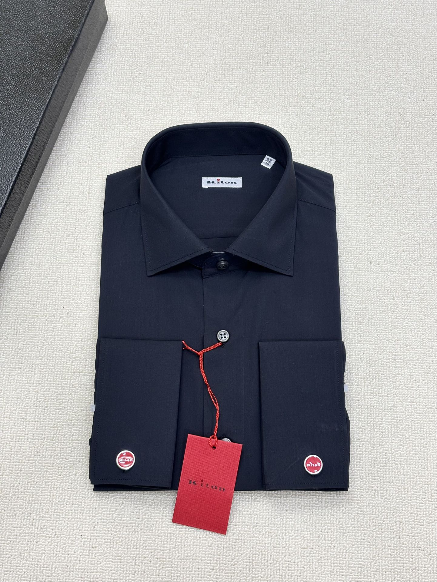 强势上新，新款不断！！！新款衬衫，高级面料高级做工，顶级品质！！！S一XXLS穿125左右m穿140左右