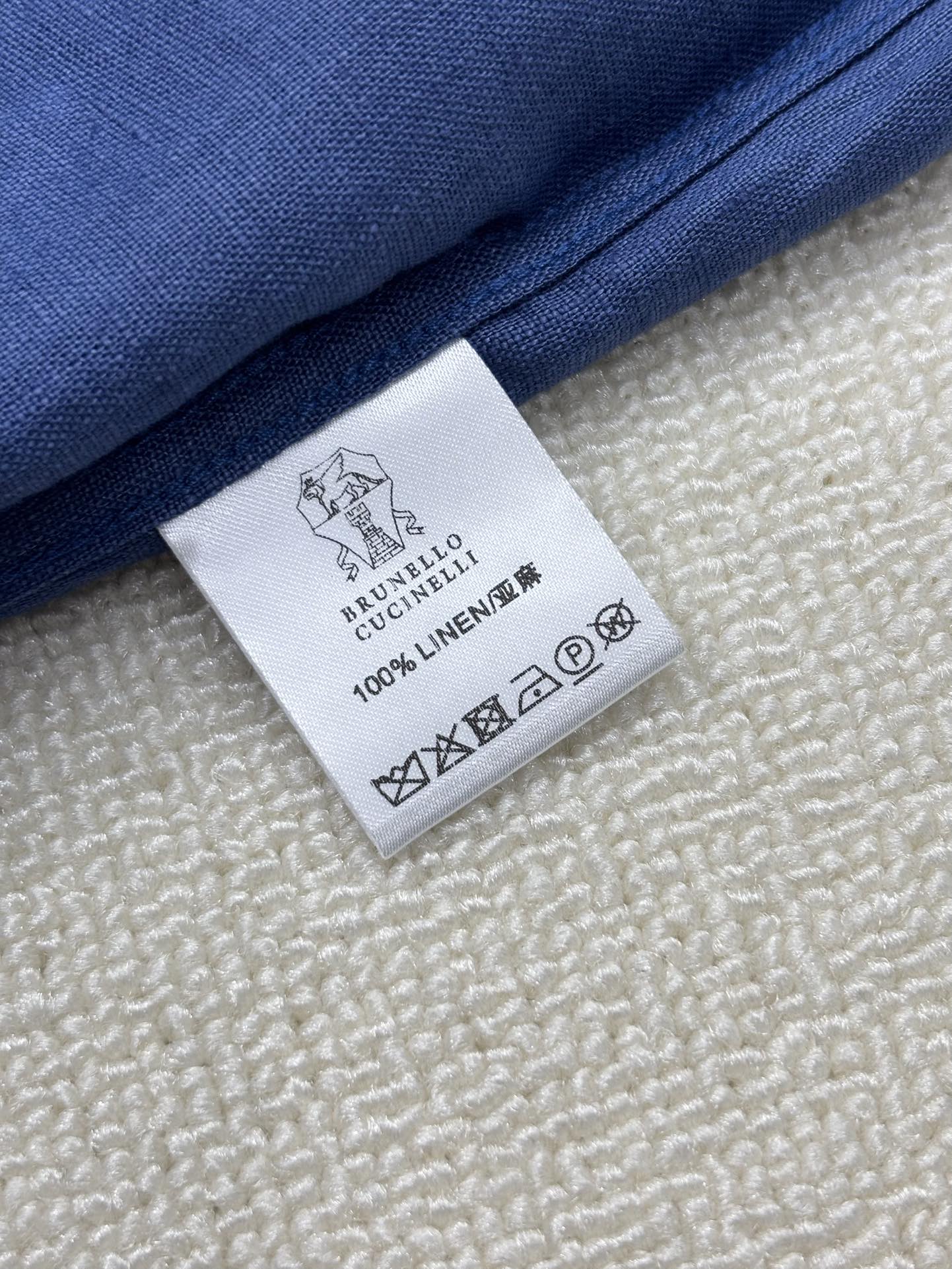 强势上新，新款不断！！！新款衬衫，高级面料高级做工，顶级品质！！！S一XXLS穿125左右m穿140左右