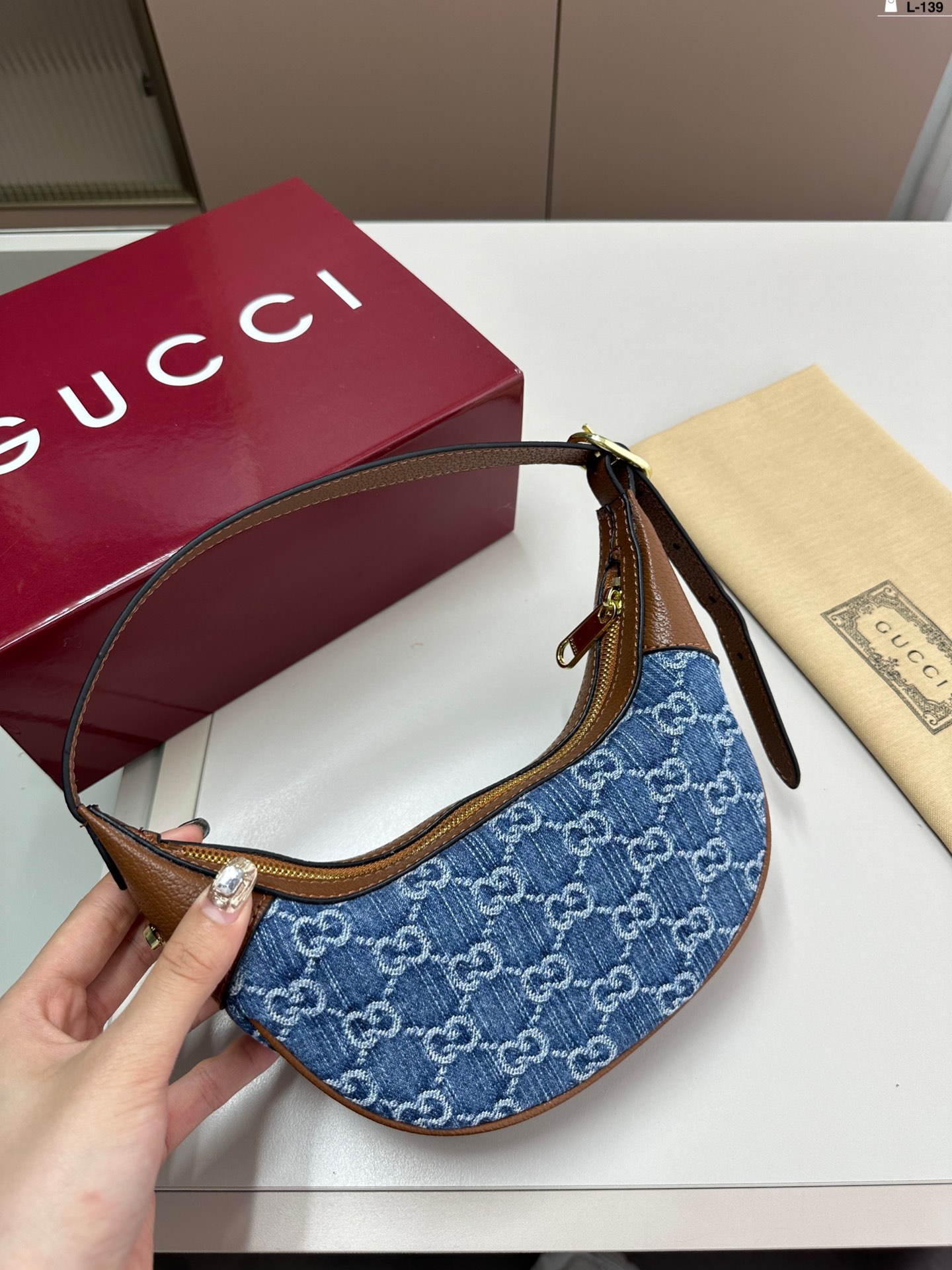 Gucci Taschen Umhängetaschen  & Schultertaschen Vintage Unterarm