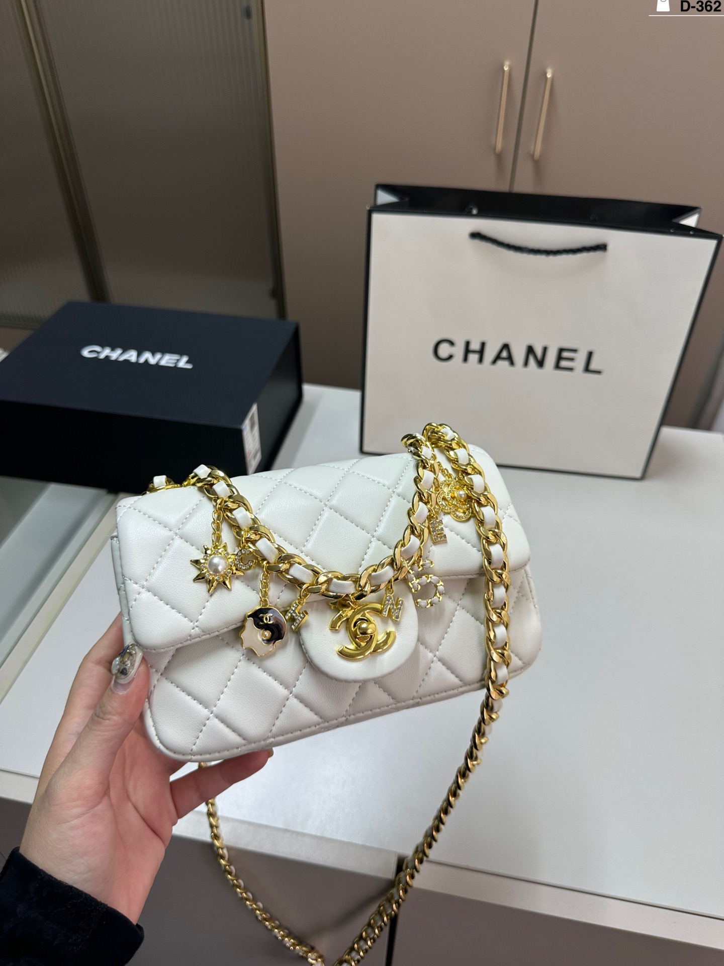Yupoo Gucci Bags Watches Nike Clothing Jordan Yeezy Balenciaga Shoes
