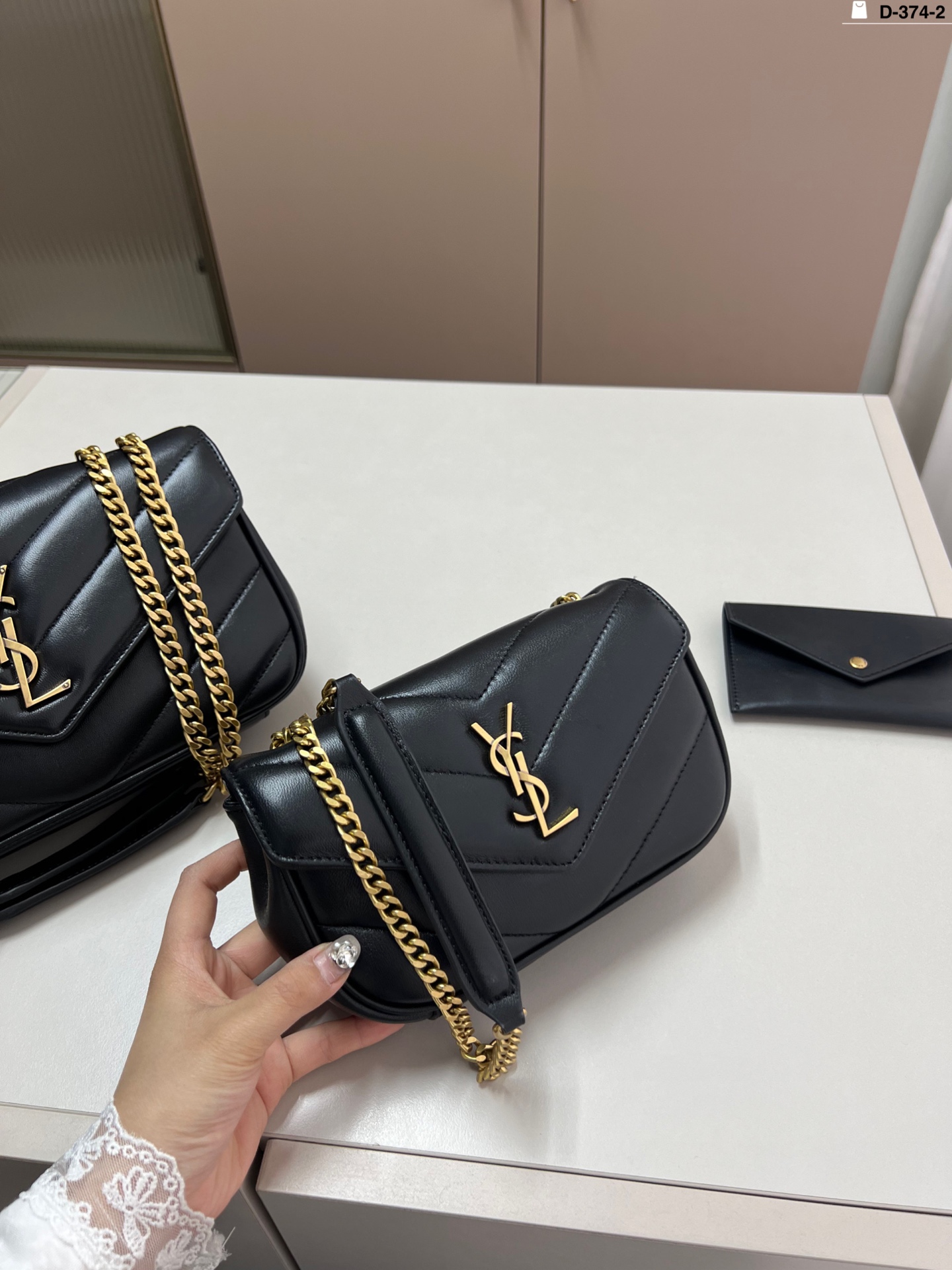 小💰p245 Ysl LouLou手袋 圣罗兰25早春Loulou款式强势回归 搭配滑动式链带可肩背可斜挎 D-374-2尺寸20×10/25×13/30×16