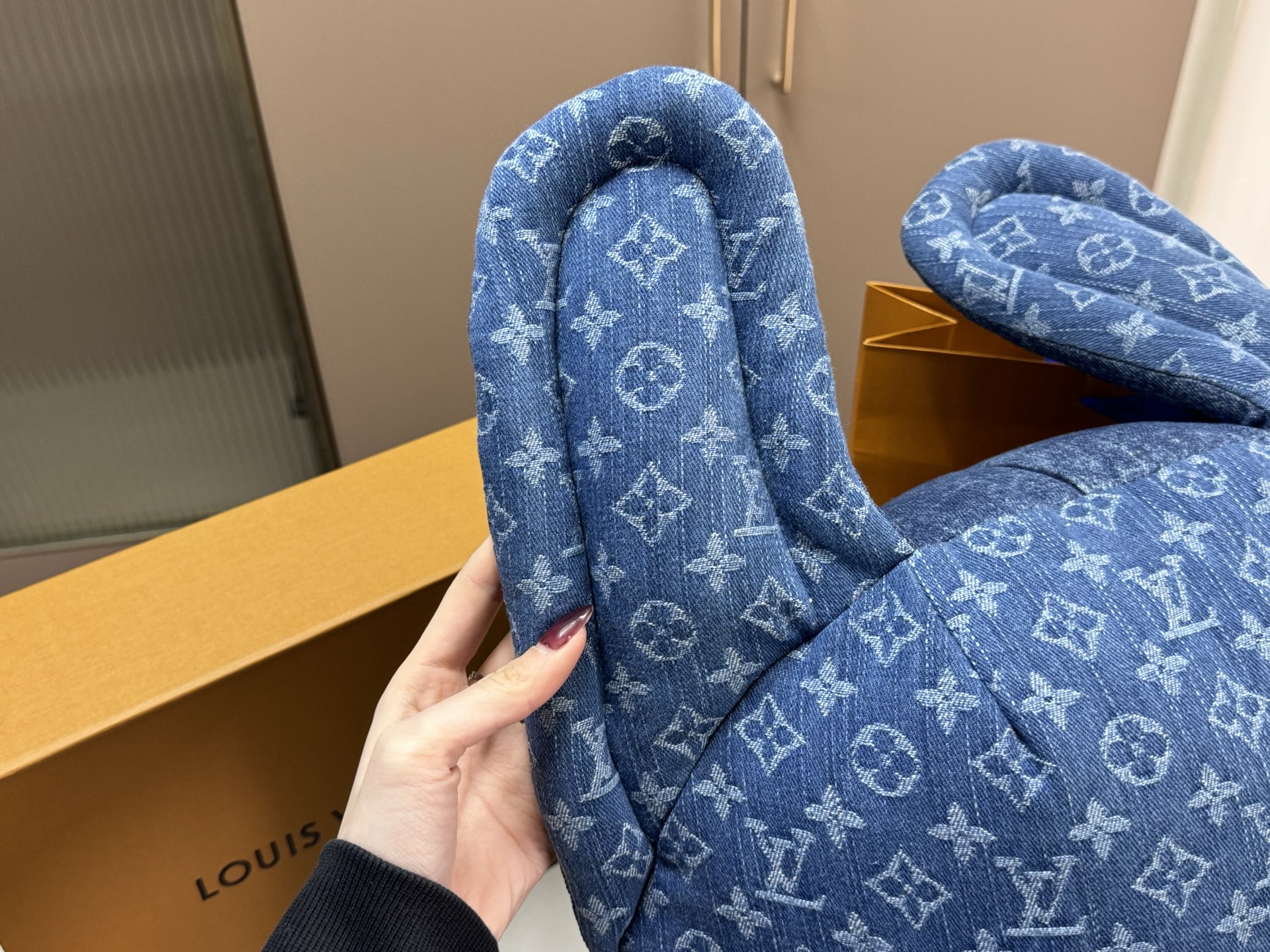 路易威登 Louis Vuitton 高级成衣风衣外套及大衣服饰 #00B23887 6