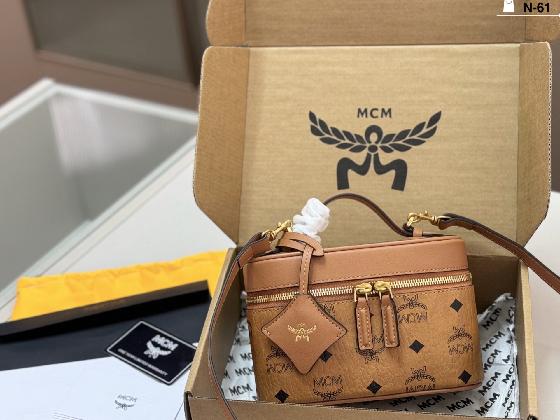MCM bolso de caja Pp150