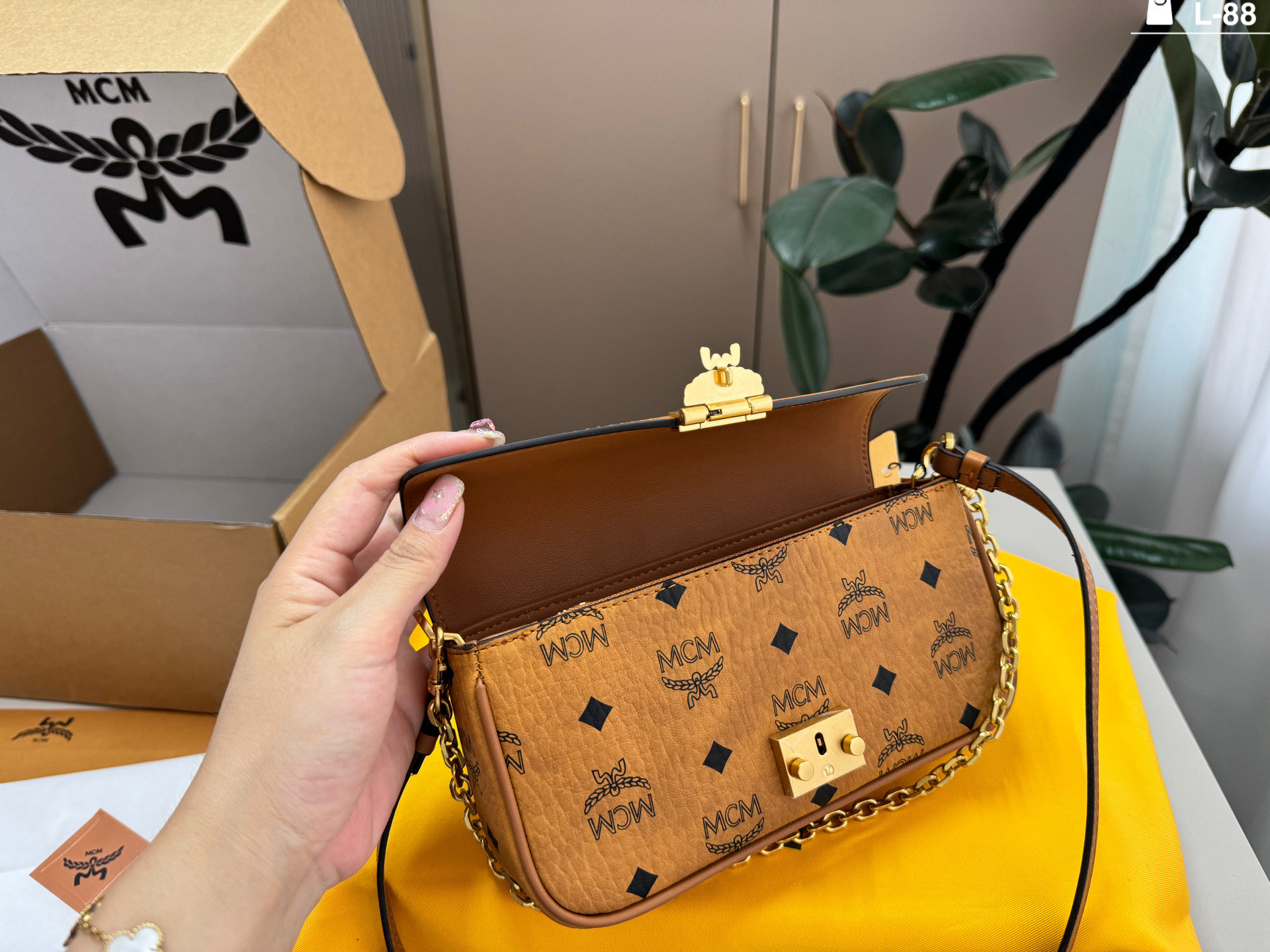 bolso mcm — photo 8
