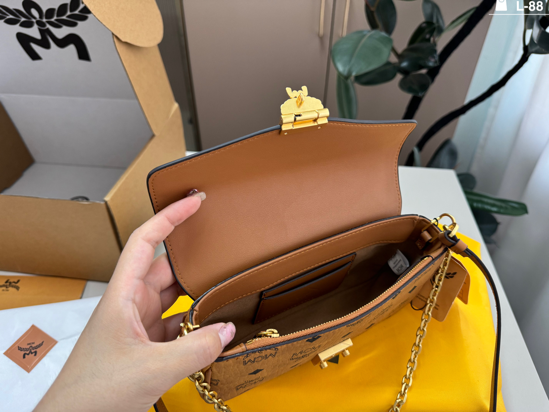 bolso mcm — photo 9