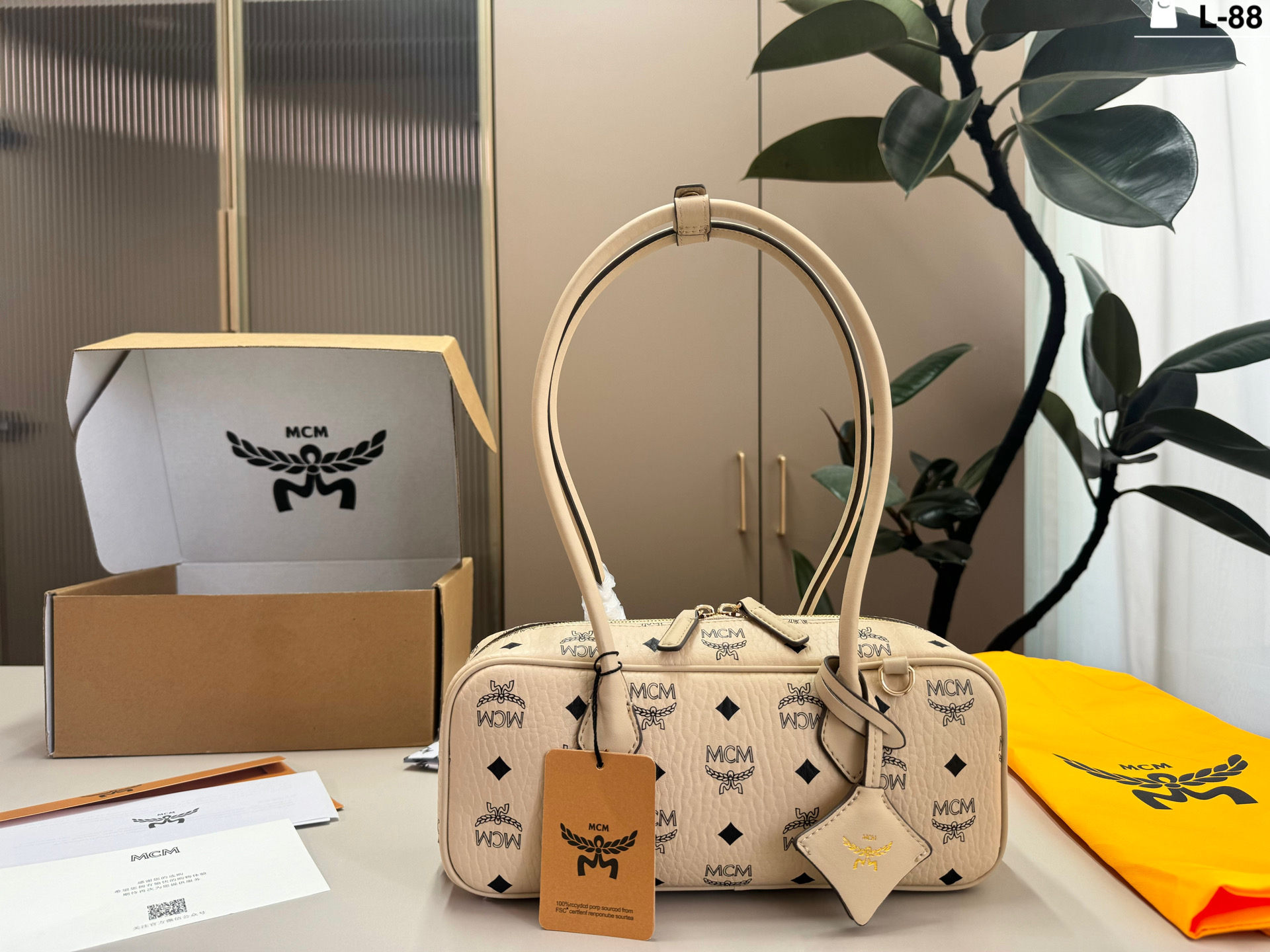 MCM bag Mcm — photo 2