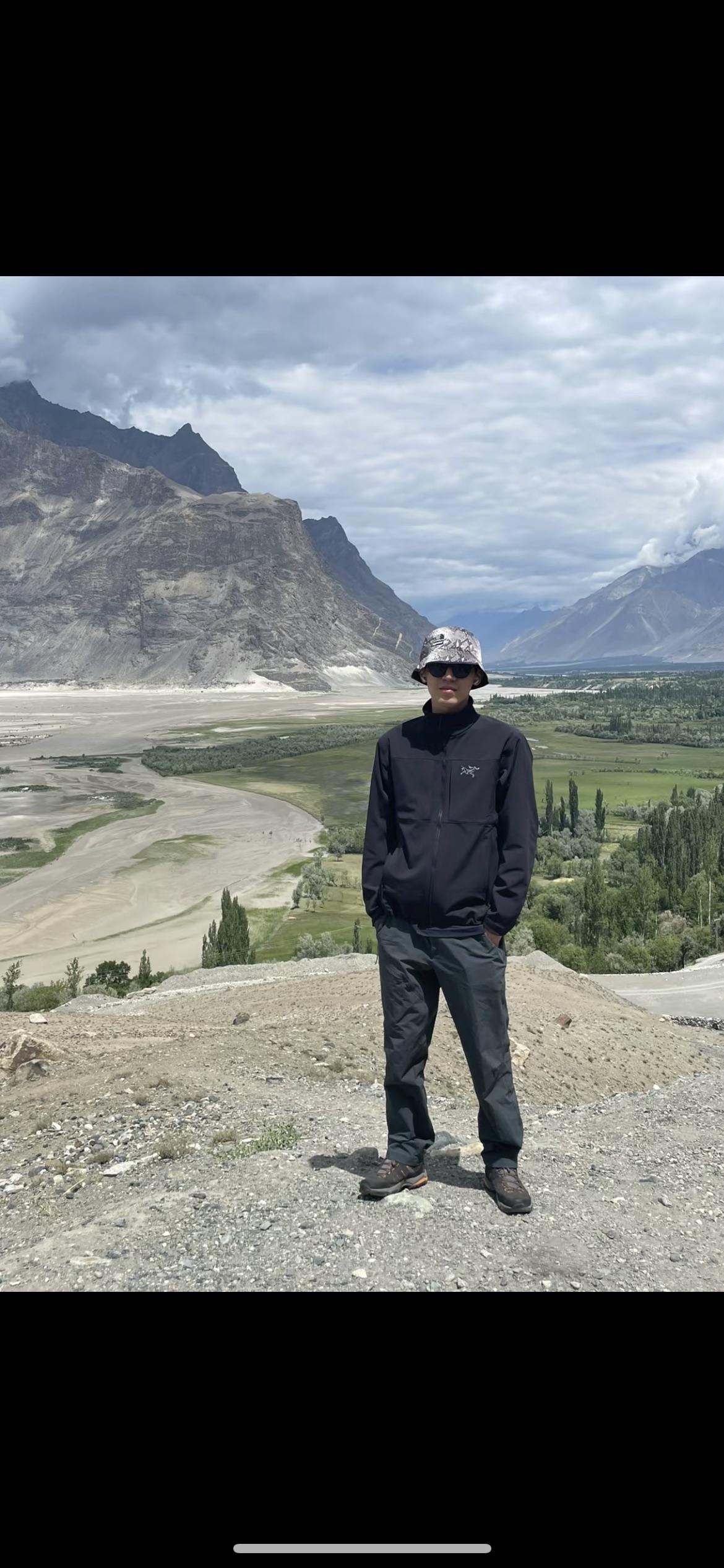 P335



立领伽马商鸟夹克工厂直批

Gamma jacket始祖鸟伽马夹克外套——别名商务鸟
全网独家首发

ARC TERYX始祖鸟GAMMA系列Mx软壳单层冲锋衣❗️3色现货供应 全年售后
原厂材料. 面料同步原厂
温馨提示❗️（只做高端产品）

颜色：黑色，隐秘灰，冷灰
Size：S Ｍ L XL XXL  3XL