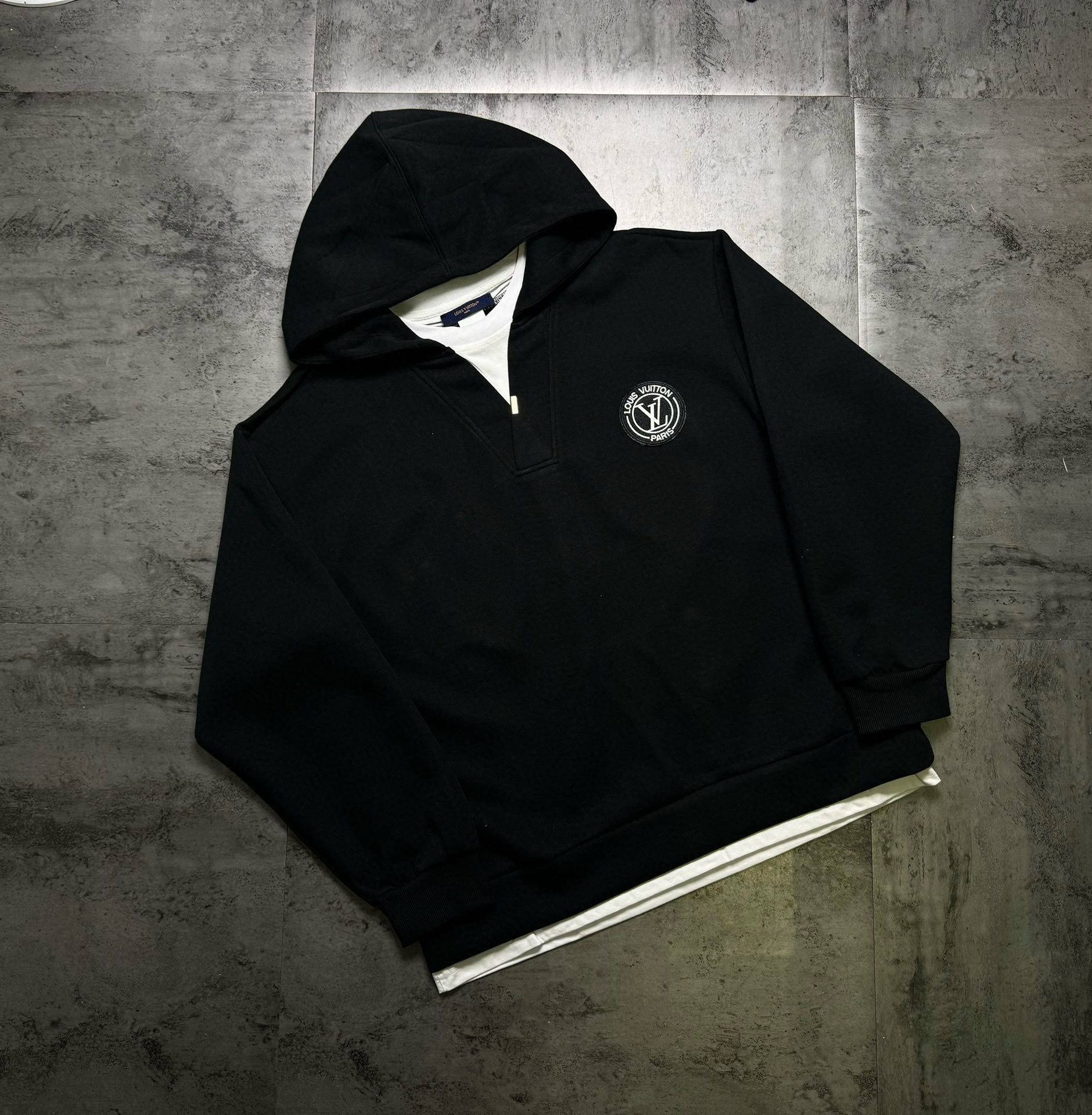 Louis Vuitton Vintage-Style Layered Hoodie - Comfortable & Durable