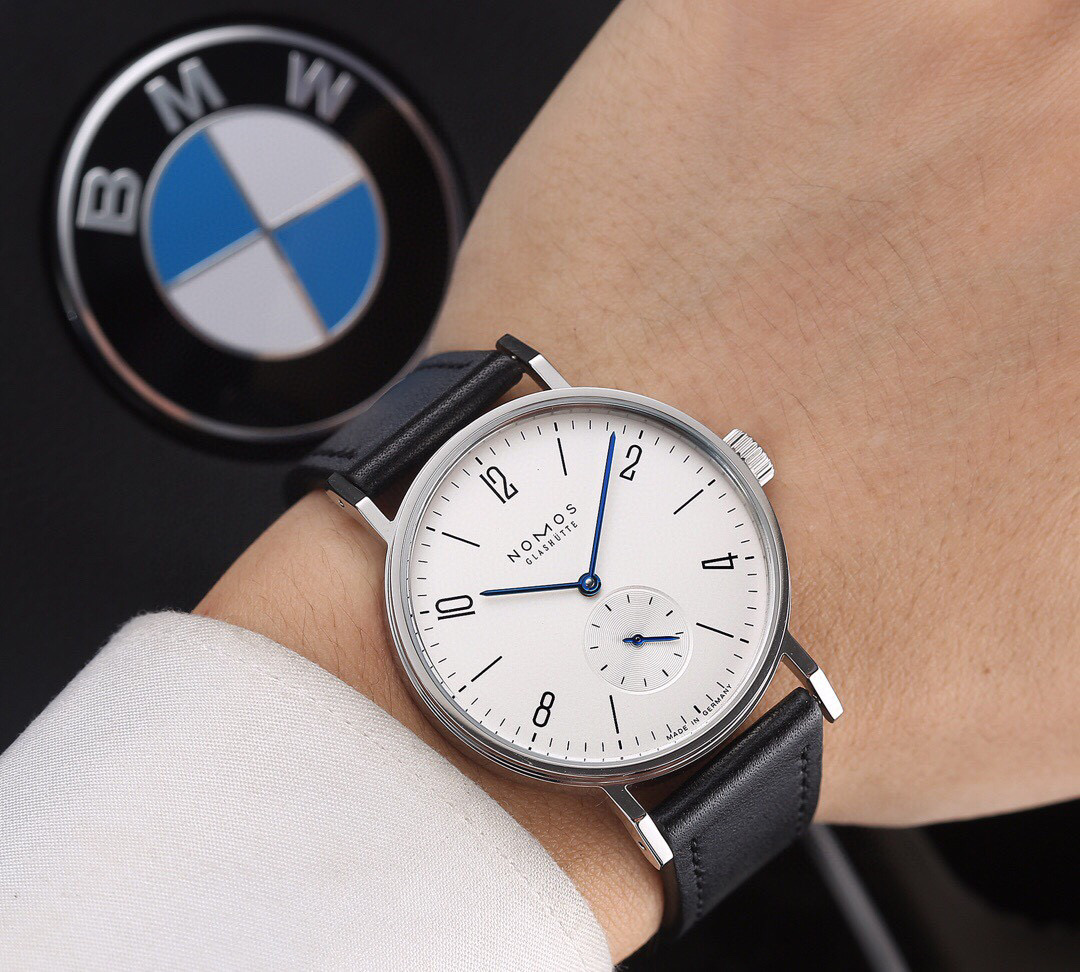 NO:157284,NOMOSTangente series Bauhaus style mechanical watch equipped with manual movement,19860909诺莫斯NOMOSTangente系列 包豪斯风格搭载手动机芯机械腕表,,Watch