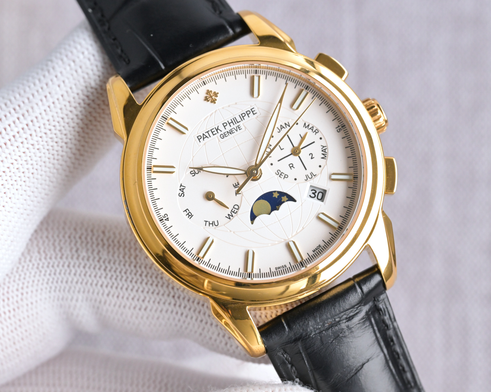 NO:157375,Produced by TW, Bai Jinmei TW Factory, high-end series, large-scale factory quality!  Patek Philippe Complex Function Timer Series RK1 is available on the market Patek Philippe A noble work of art!  (The upgraded version improves the shell body thinner than the old version, the glass is upgraded to wear-resistant and fall-resistant, and is smoother and more beautiful than the old version! The inner cover is updated to a steel-sin inner cover; the watch texture looks more perfect) Exclusive earth pattern literal plus high-end inner shadow logo, paired with imported multi-function movement (0 rework) function (24 hours, week, star, month) imported 316 stainless steel, using 18k quality furnace vacuum plating!  Paired with calfskin imported from Italy!  Original folding buckle!  Size 41mm. Wear-resistant and scratch-resistant sapphire glass!  Super waterproof 50 meters!  Simple but not simple!  You can never own a Patek Philippe, you are just keeping it for your descendants. (Prudent commitment The product is more luster and exquisite in the physical touch, the dial is lifelike in the dial, the shell cover craftsmanship is all master-level light body test, plus the high-tech forging of machines in the new era, it is shocking and noble. You deserve it! Built by a large manufacturer! Welcome to reprint! Please recognize the exclusive quality of TW for gifts, patek philippe, cowhide19860909TW 出品 白 金玫 TW Factory 大厂品质,高端系列！百达翡丽复杂功能计时系列RK1 上市 Patek Philippe 贵族的艺术品！（升级版改进壳身比旧版本更薄、玻璃升级耐磨抗摔、比旧版本更平整美观！内罩更新成钢鑫制内罩；手表质感 手感 显得更完美）独家地球纹字面加高档内影logo,搭配进口多功能机芯（0返修）功能（24小时,星期 星辰,月份）进口316精钢,采用18k品质炉内真空电镀！搭配意大利进口小牛皮！原装折叠扣！尺寸41mm.耐磨防刮蓝宝石玻璃！超强防水50米！简约而不简单！你永远无法拥有一块百达翡丽,你只是在替你的后代保管他. ( 慎重承诺 产品实物光泽手感更佳精湛 字盘刻度栩栩如生 壳套工艺都是宗师级别轻身检验 加上新时代机器高技锻造 上手震撼尊贵非凡.你值得拥有！大厂打造！欢迎转载！送礼最佳奢华推荐请认准TW独家品质,,patek philippe,cowhide,Watch