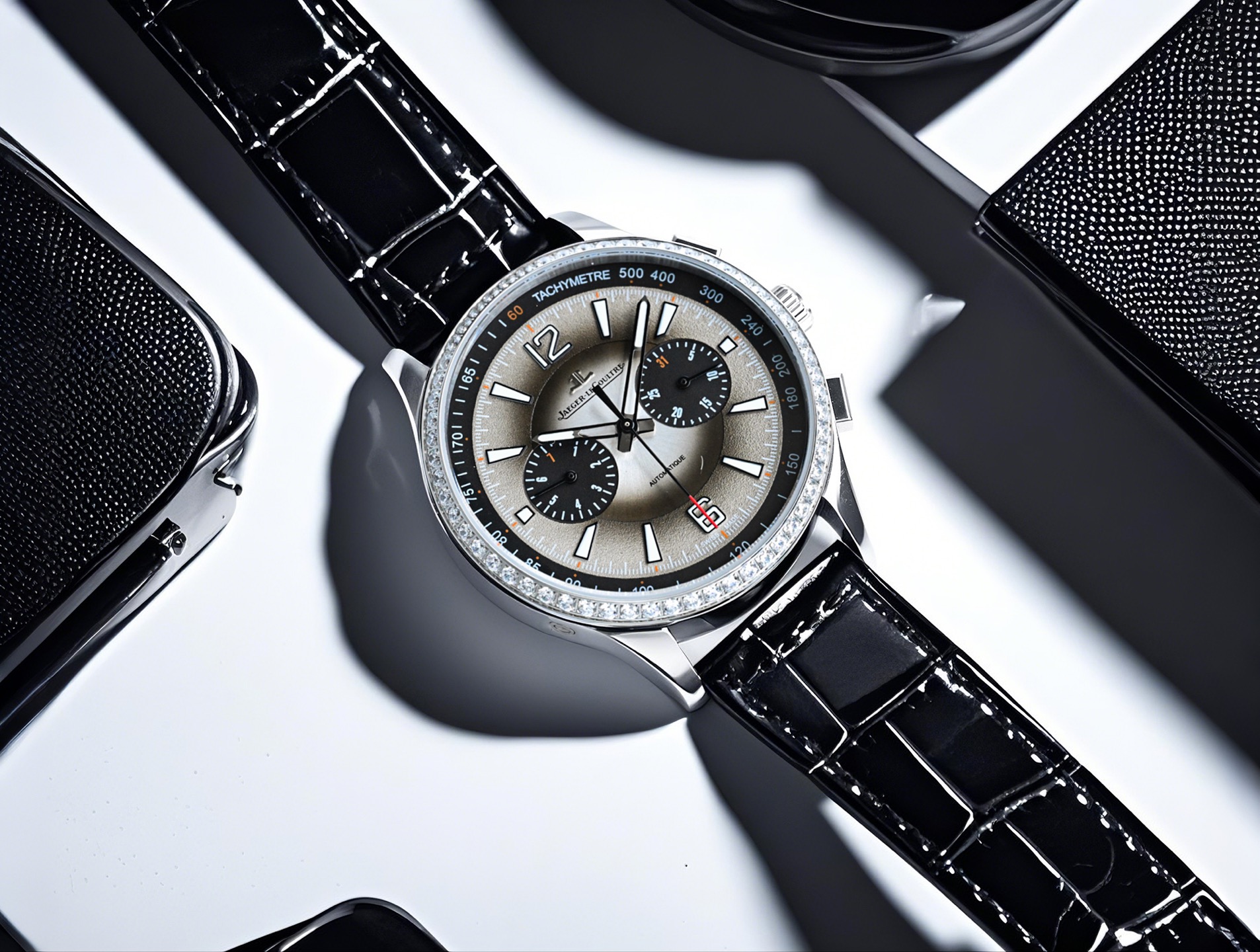 NO:158739,Produced by TW White Diamond Shell Gold Diamond Shell TW Factory JAEGER-LECOULTRE - Jaeger-LeCoultre JL Beichen series watch R55 is here ~!  [Excellent details] In order to pursue the authentic and gentle effect, the watchmaker grinds carefully and produces fine work. The authentic mold is opened, and the 1:1 reproduction is perfectly consistent with the authentic one. It is made of 316L stainless steel and is made of top CNC craftsmanship, which is exactly the same as the original craftsmanship, making its overall literal texture better. The watch size is 42mmX11.00mm, the custom movement model is 761, and the waterproof depth is 50m dial team breaks through the multi-layer technical bottleneck, strives for perfection, strives for perfection, and restores the sun radial pattern 1:1. The strap is made of top 904L stainless steel, and the original steel folding buckle further shows the luxurious temperament of this watch. It is suitable for all business occasions, simple, refined and elegant!  The best luxury recommendation for gifts, please be sure of TW exclusive quality, jaeger-lecoultre19860909TW 出品 白钻壳 金钻壳  TW Factory JAEGER-LECOULTRE——积家 JL 北宸系列腕表 R55 儒雅而至~！【精彩细节】 表壳打磨为了追求正品温润如玉的效果,制表师精磨细造,慢工出细活. 正品开模,1:1复刻完美与正品一致,采用316L精钢材质打造和CNC顶级工艺打磨,与原装工艺效果如出一辙,使其整体字面质感更佳.腕表尺寸42mmX11.00mm 机芯型号订制机芯改761,防水深度50m表盘团队突破多层技术瓶颈,力求完美,对12个刻度细节精益求精,1:1还原太阳放射状饰纹. 表带采用顶级904L精钢所制,原装精钢折叠扣更显示这块腕表的豪华气质.适合各种商务场合,简敛精致不失优雅！送礼最佳奢华推荐请认准TW独家品质,,jaeger-lecoultre,Watch