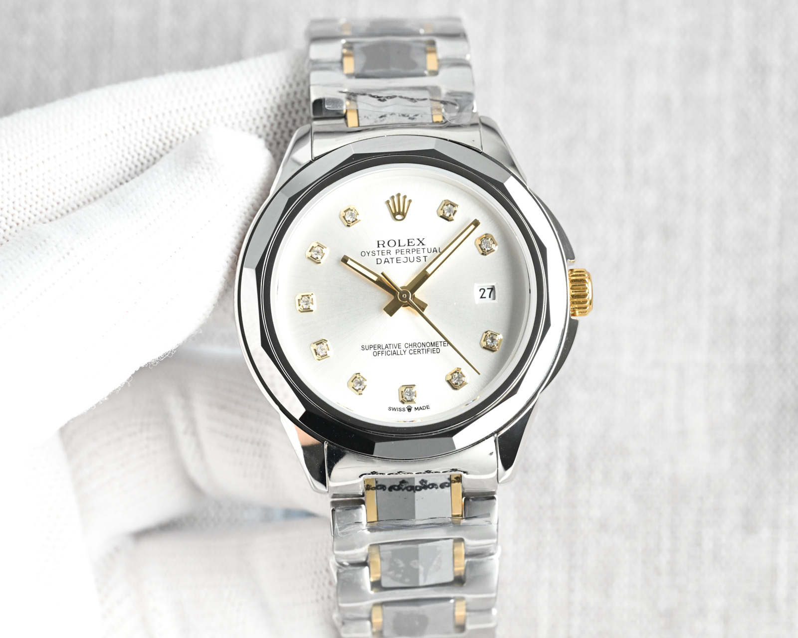 统一价 650
男装腕表劳力士-ROLEX 🏅️XT2
商务休闲男士机械腕表 
进口日本原装西铁城8205
钨钢间316L精钢壳套
超级蓝宝石玻璃镜面
直径42mm 
尊贵奢华 休闲男士
生活节奏 尽在掌握
🎁送礼最佳奢华推荐💥请认准独家品质📷