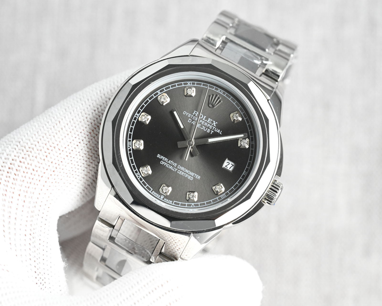 统一价 650
男装腕表劳力士-ROLEX 🏅️XT2
商务休闲男士机械腕表 
进口日本原装西铁城8205
钨钢间316L精钢壳套
超级蓝宝石玻璃镜面
直径42mm 
尊贵奢华 休闲男士
生活节奏 尽在掌握
🎁送礼最佳奢华推荐💥请认准独家品质📷