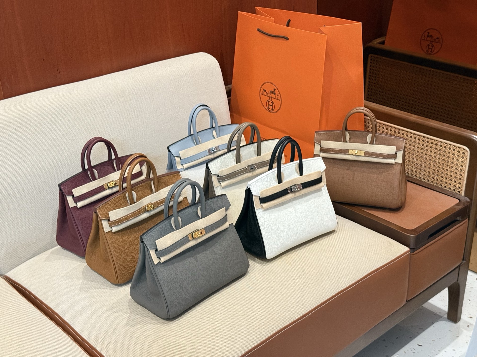 Hermes Birkin White and black handbag everyday