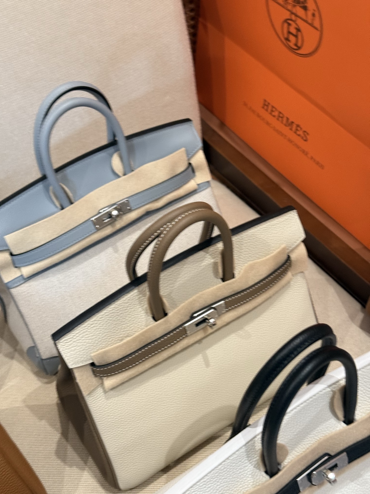 Hermes Birkin White and black handbag everyday