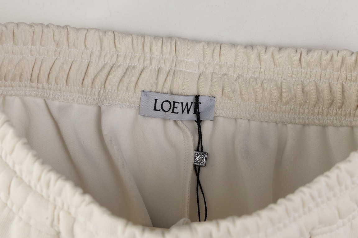 Luxury Brand Loewe’s Embroidered Towel Production Plan and Investment in 2024 - 图片 4