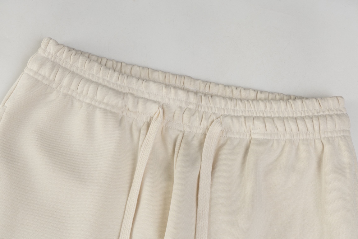 Luxury Brand Loewe’s Embroidered Towel Production Plan and Investment in 2024 - 图片 3