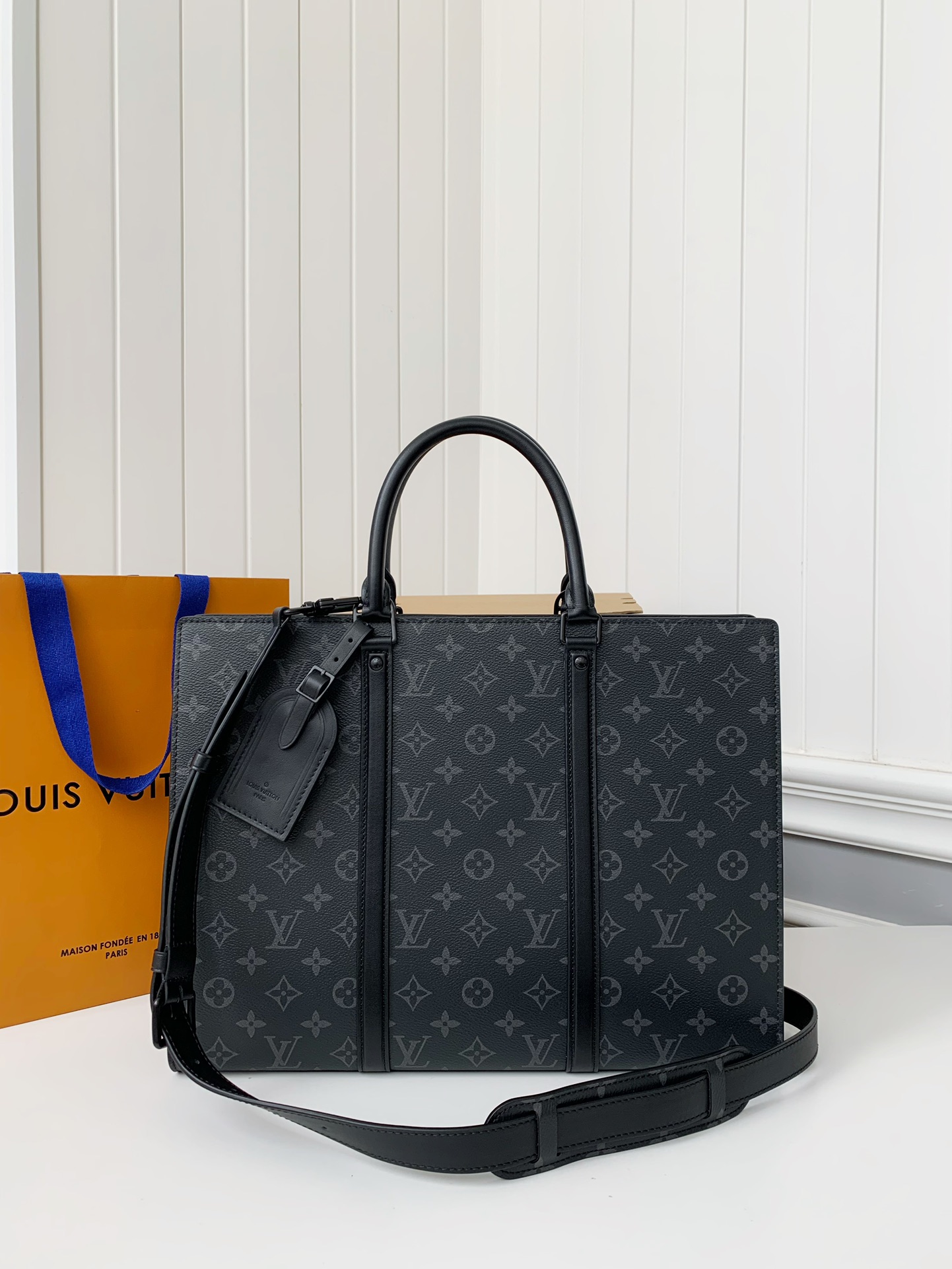 NO:175365,【Excellent】Original leather version New counter Sac Plat Horizontal Zippé men's black flower briefcase M45165, 31*39*8.5cm (excluding packaging), LV special version, louis vuitton19860909【特级】 原厂皮版本 专柜新款Sac Plat Horizontal Zippé男士黑花公文包 M45165,31*39*8.5cm（不含包装）,LV特级版本,louis vuitton,Bag