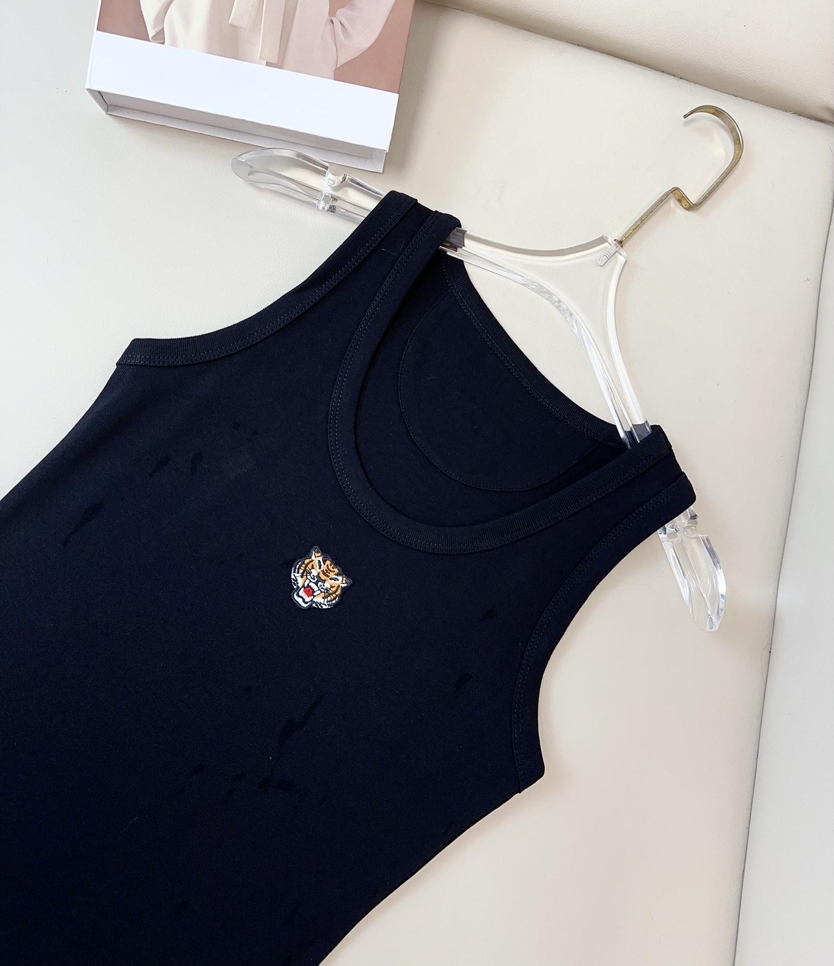 High-Quality Women’s Outfit with KEN** Tiger Embroidered Vest: Heavy, Stretching, Top Quality - 图片 5