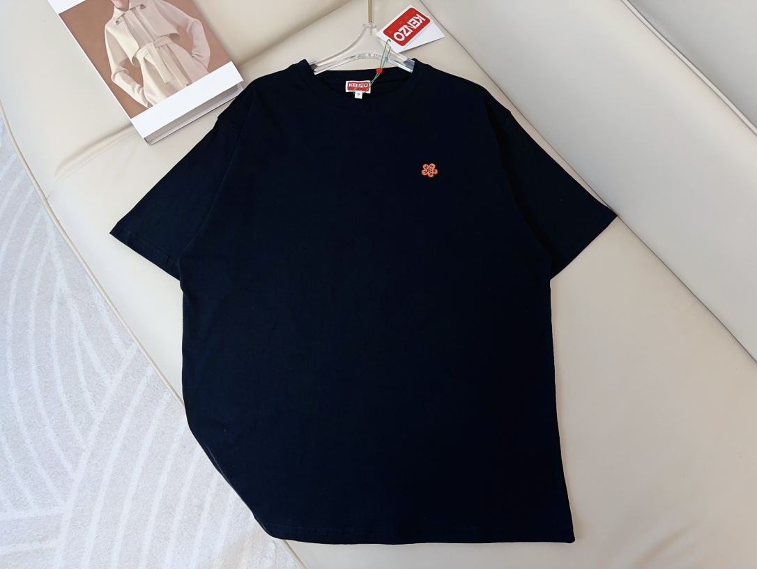 High-quality Women’s Clothes with KEN** Seagulls Logo: Customized Pure Cotton T-shirt.