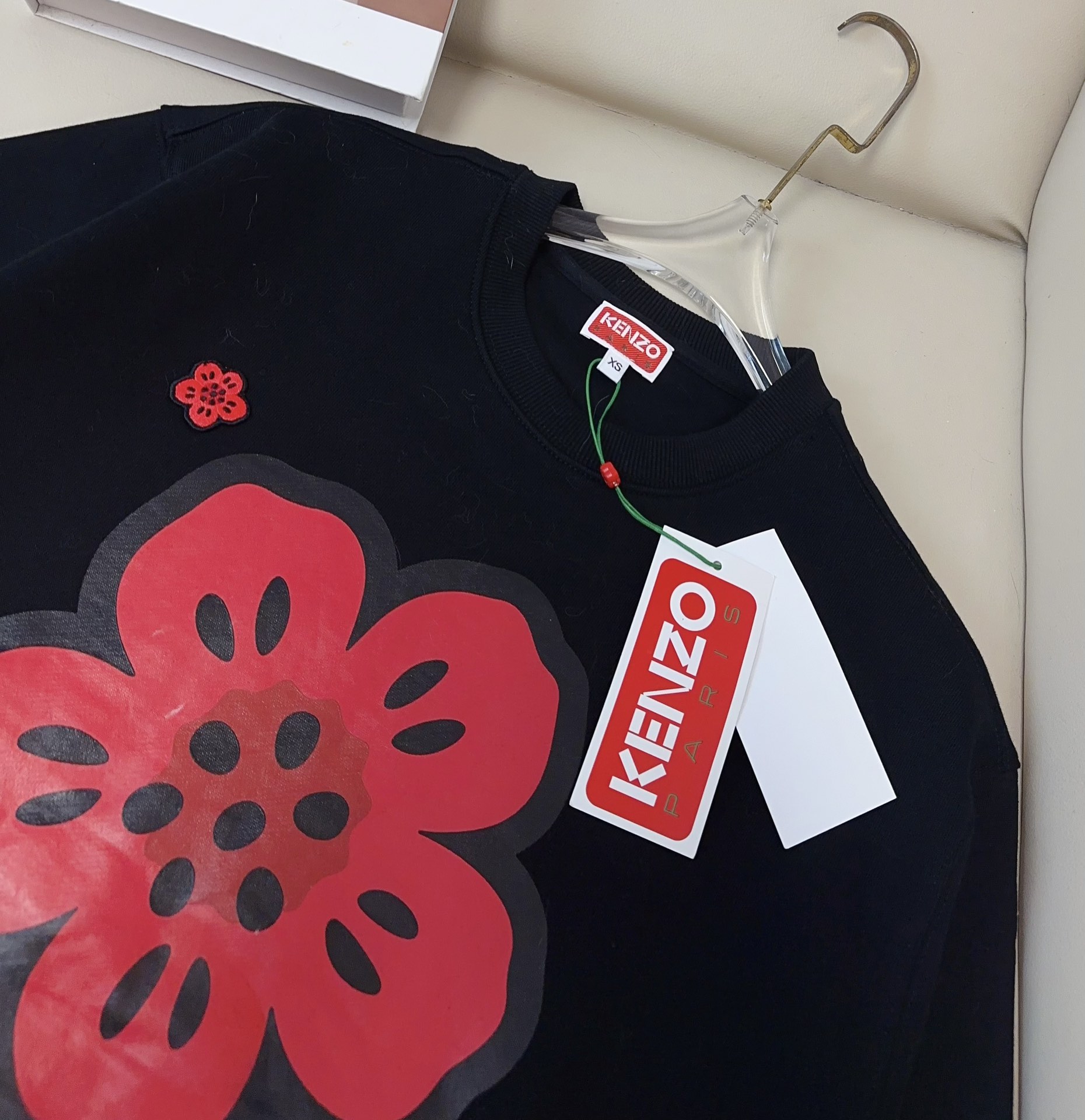 High Quality Women’s Seashell Print Sweater in Pure Cotton with Embroidered Bouquets - 图片 6