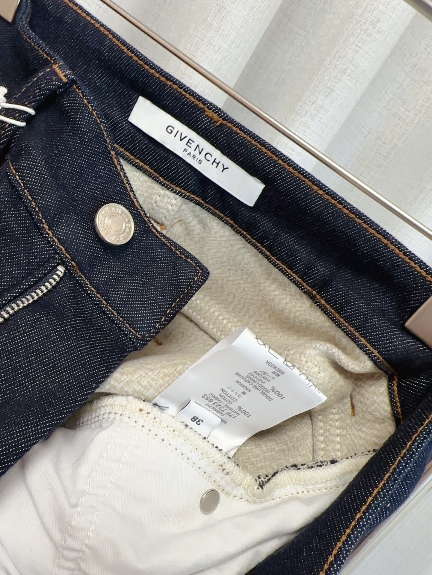 Luxury Women’s Velvet Clothing: Embroidered Jeans, Custom-made, Warm Winter Wear - 图片 8